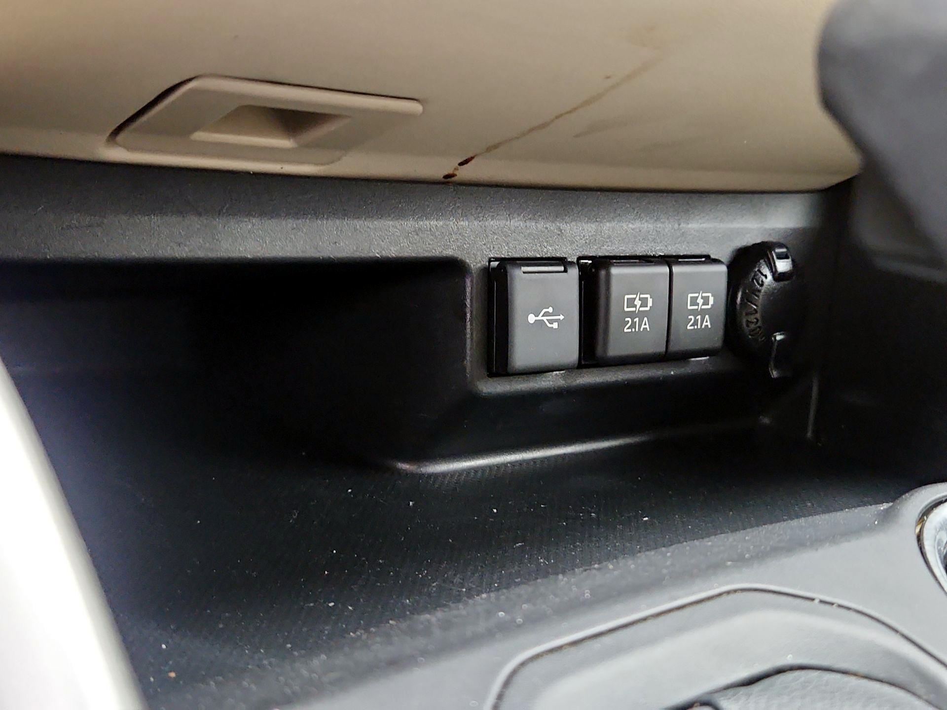 Thumbnail: 2020 Toyota Highlander - 18