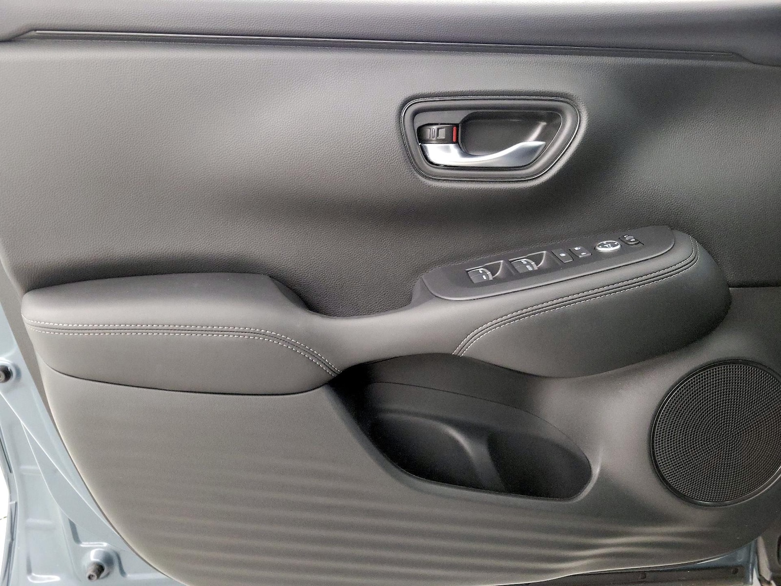2025 Honda HR-V EX-L - Photo 13