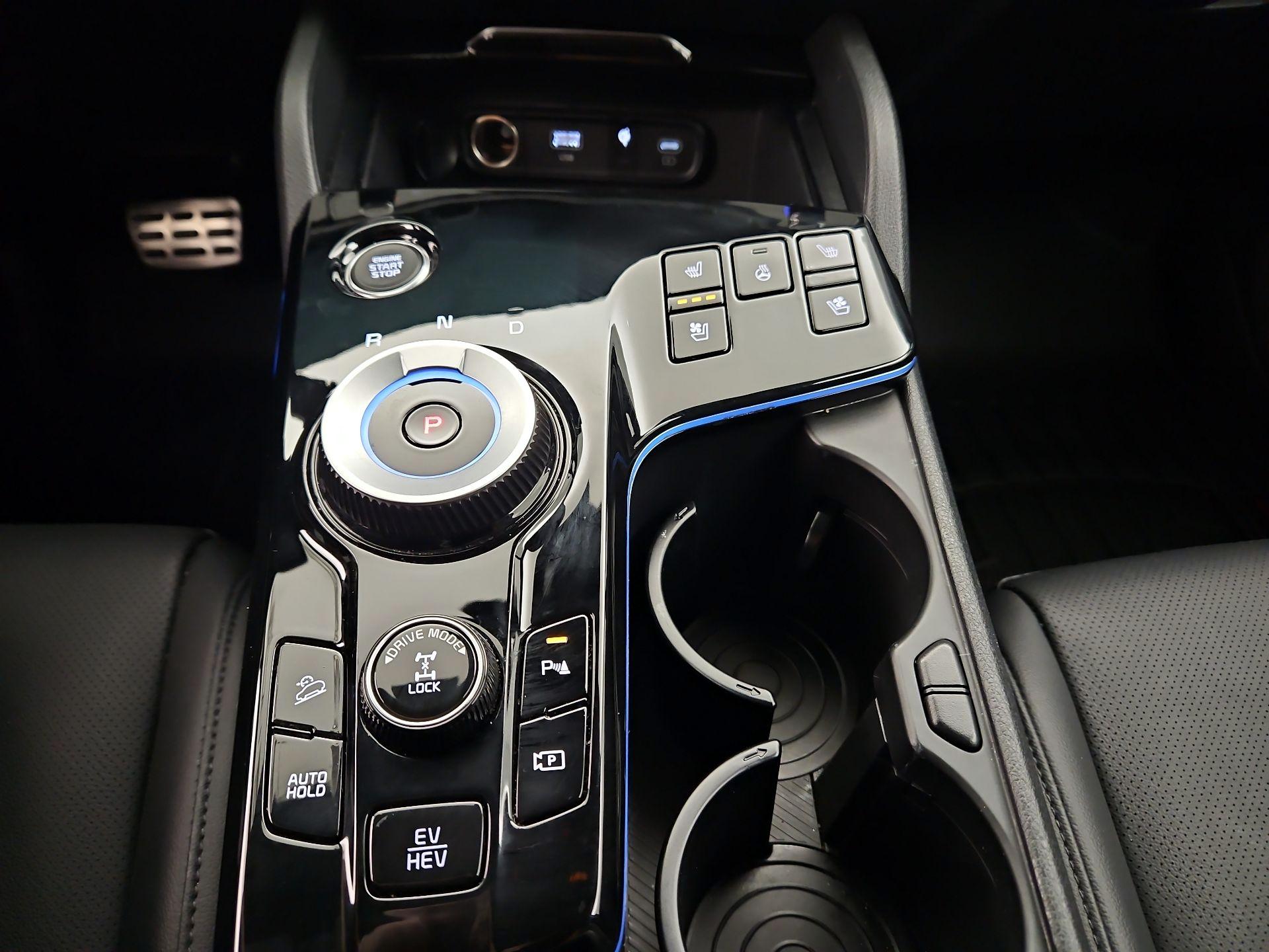 Thumbnail: 2025 Kia Sportage - 18
