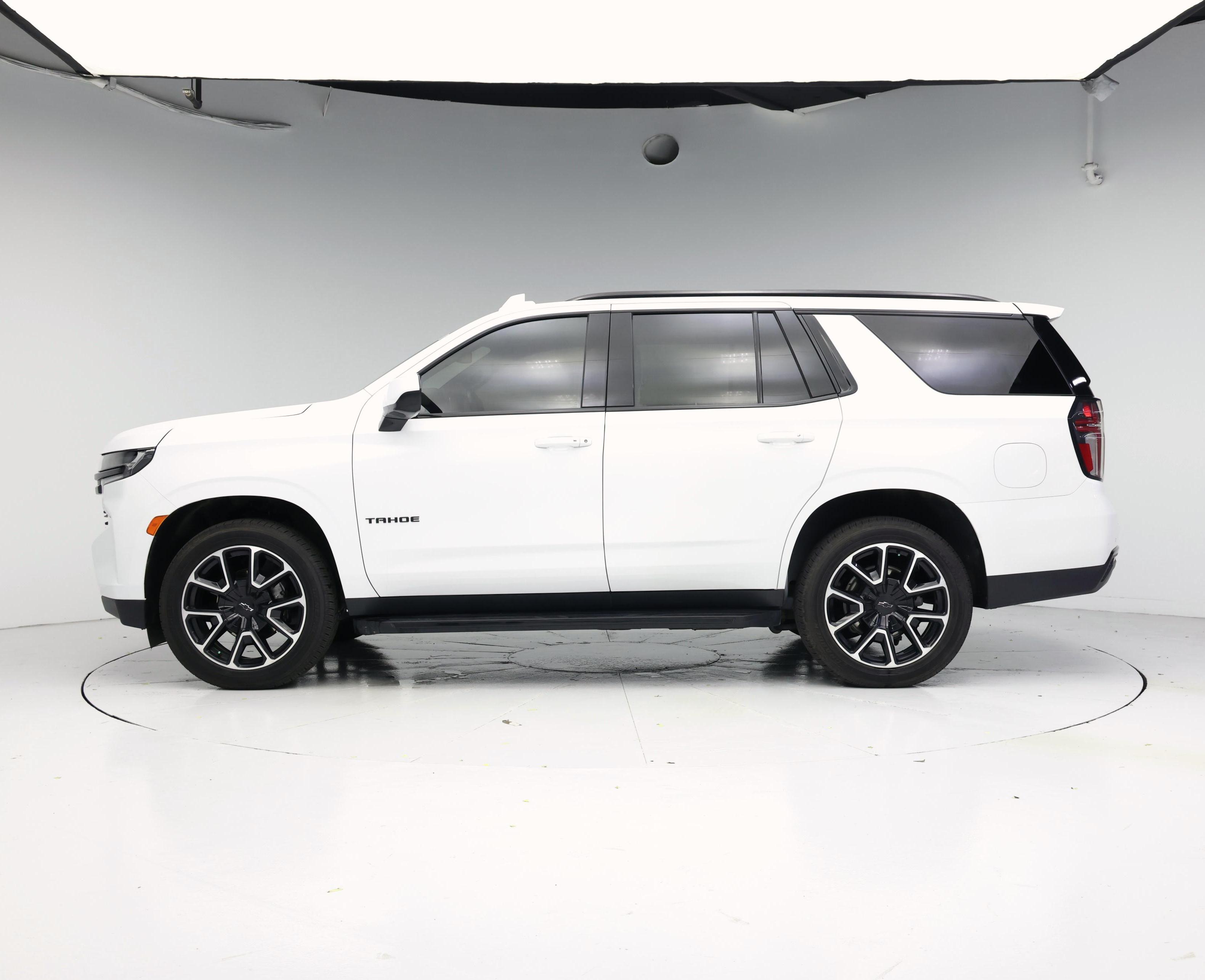 Thumbnail: 2023 Chevrolet Tahoe - 3