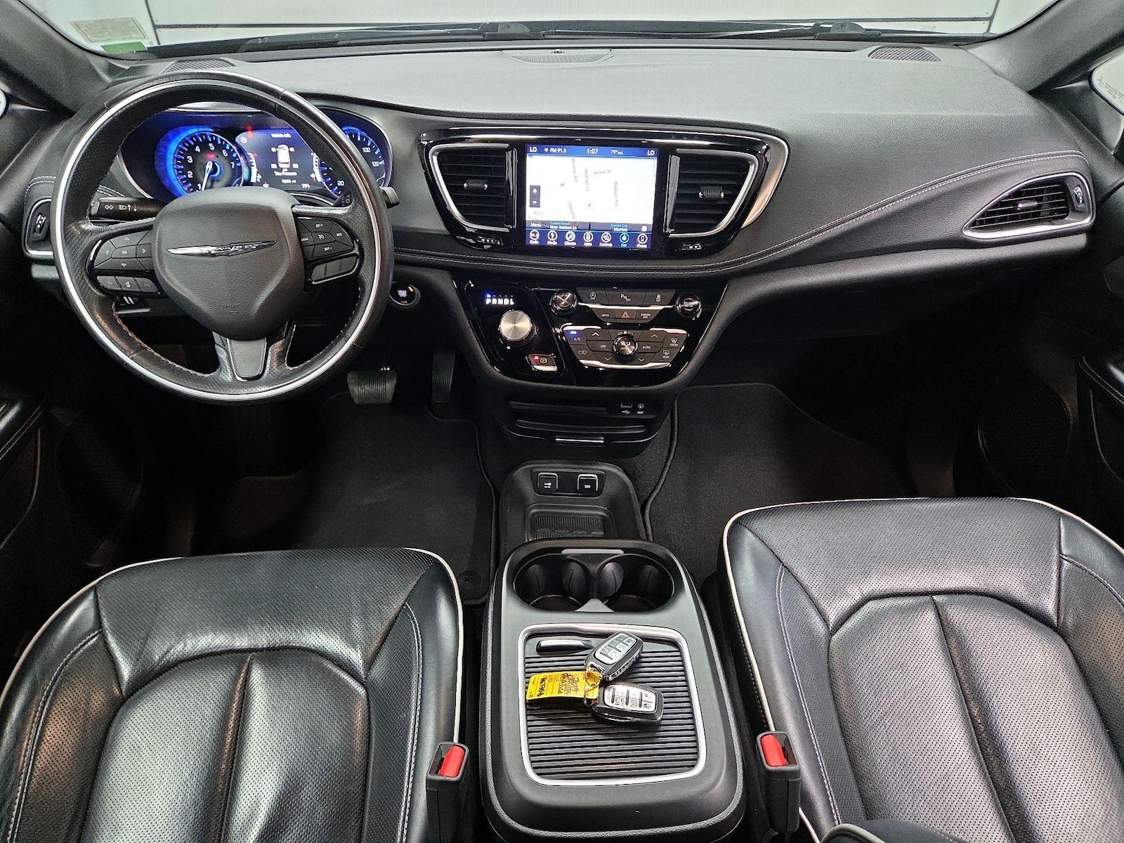 2019 Chrysler Pacifica Limited - Photo 10