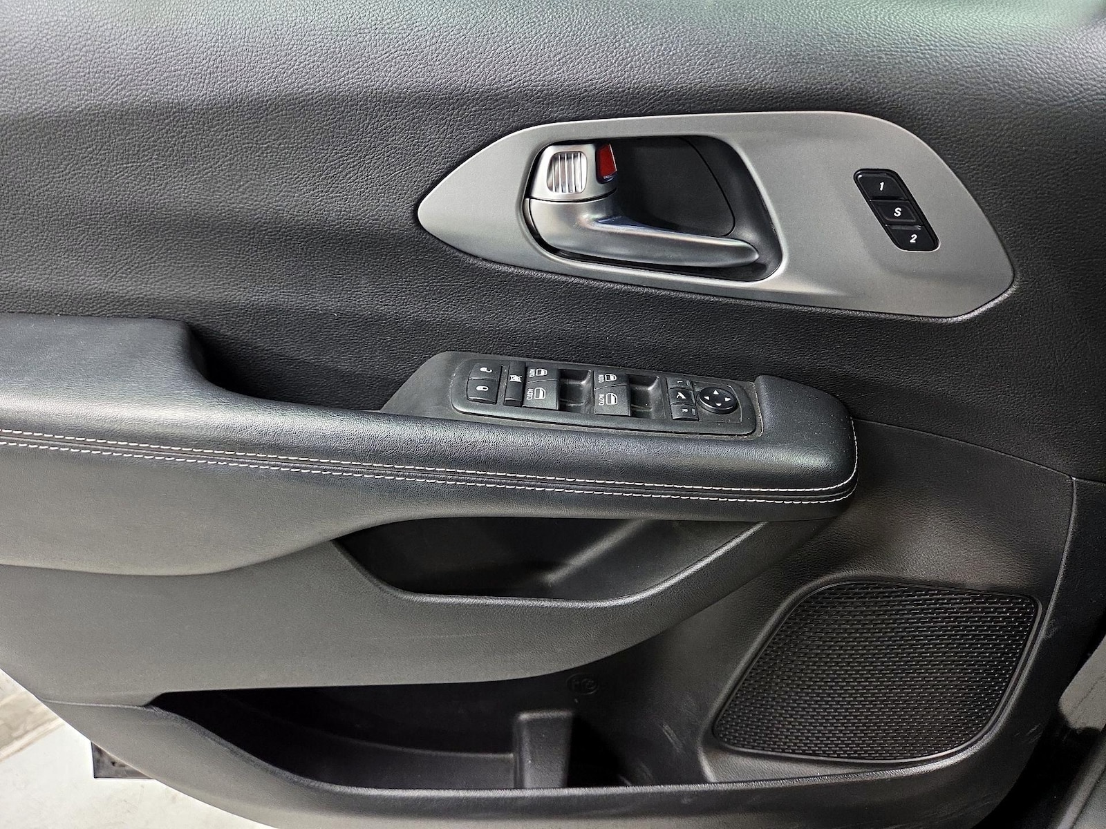 2019 Chrysler Pacifica Limited - Photo 13