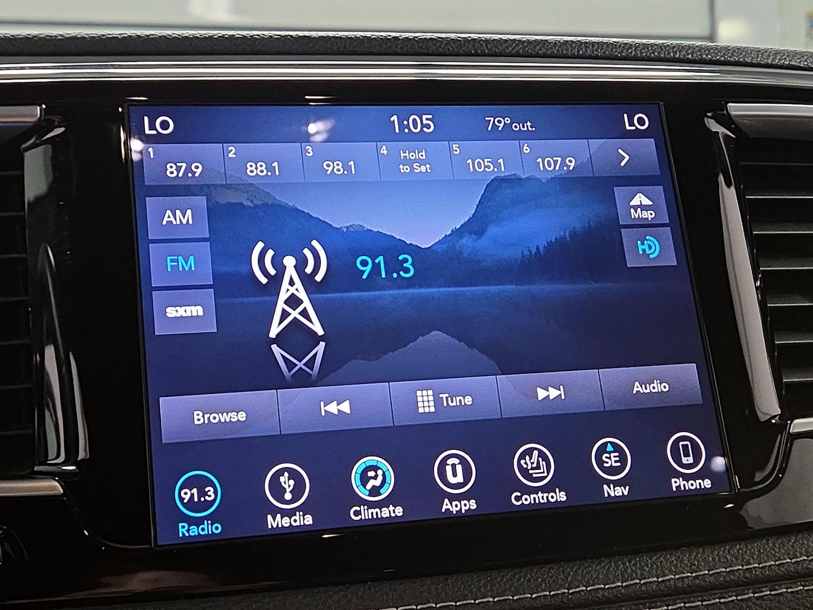 2019 Chrysler Pacifica Limited - Photo 17