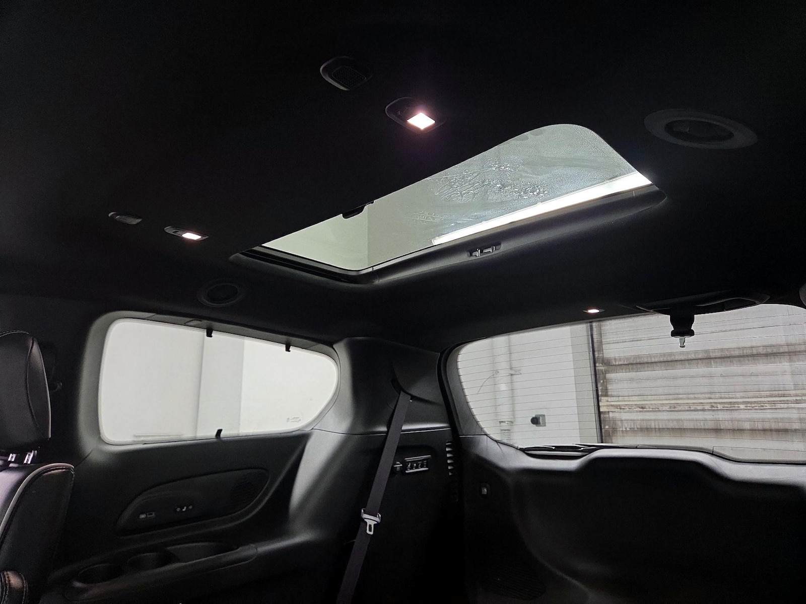 2019 Chrysler Pacifica Limited - Photo 27