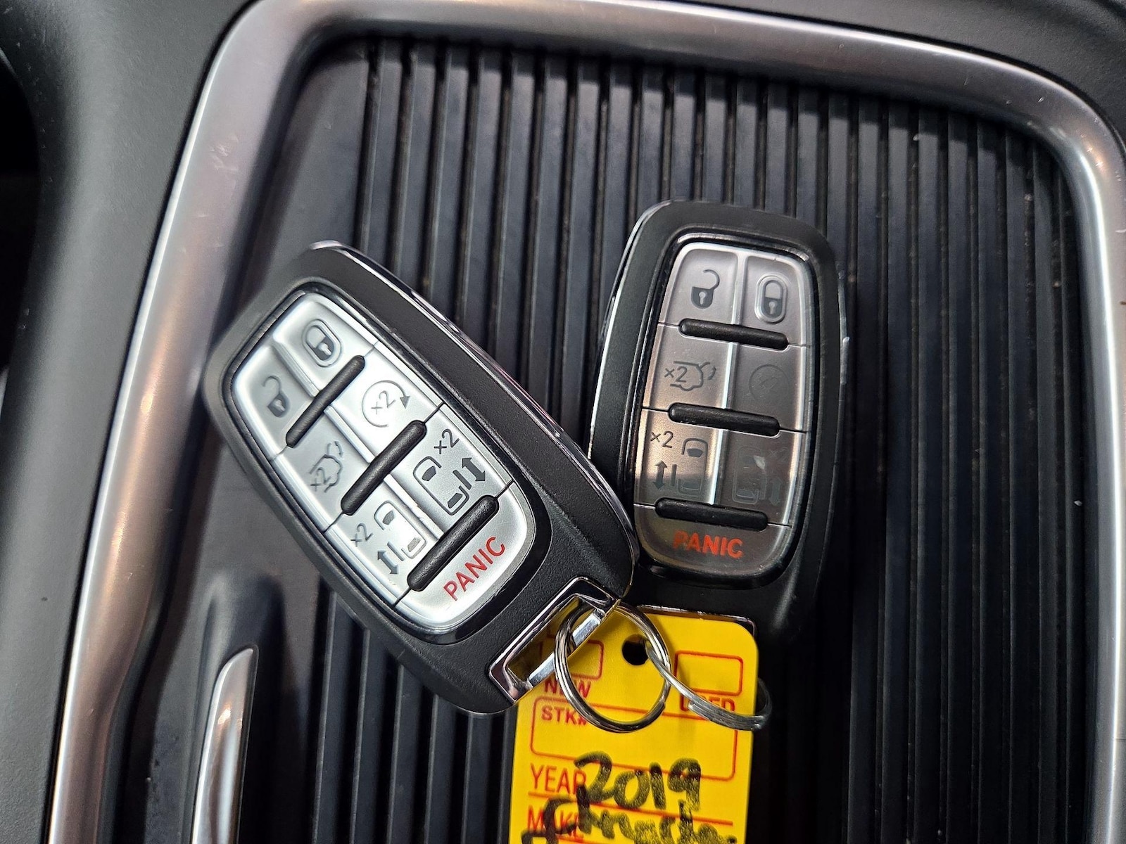 2019 Chrysler Pacifica Limited - Photo 28