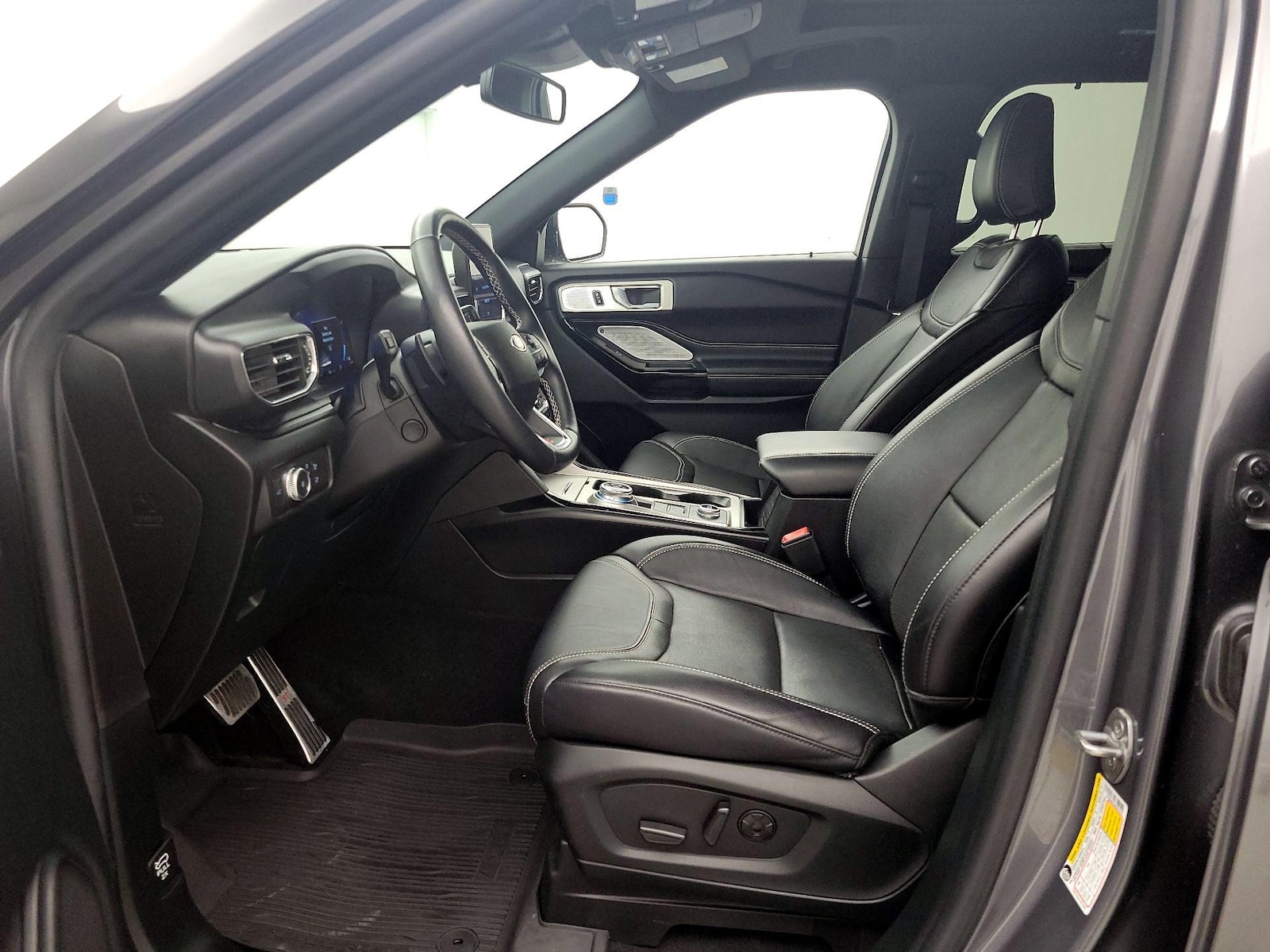 2021 Ford Explorer ST - Photo 12