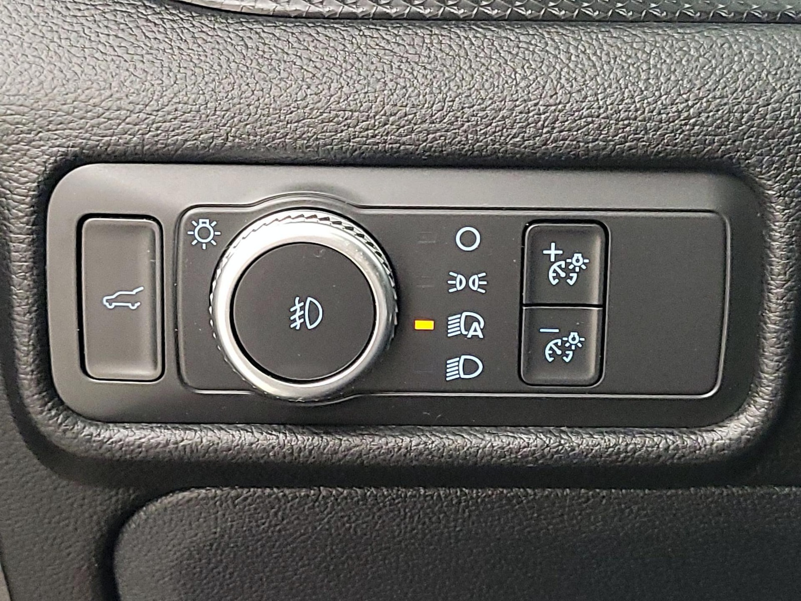 2021 Ford Explorer ST - Photo 14