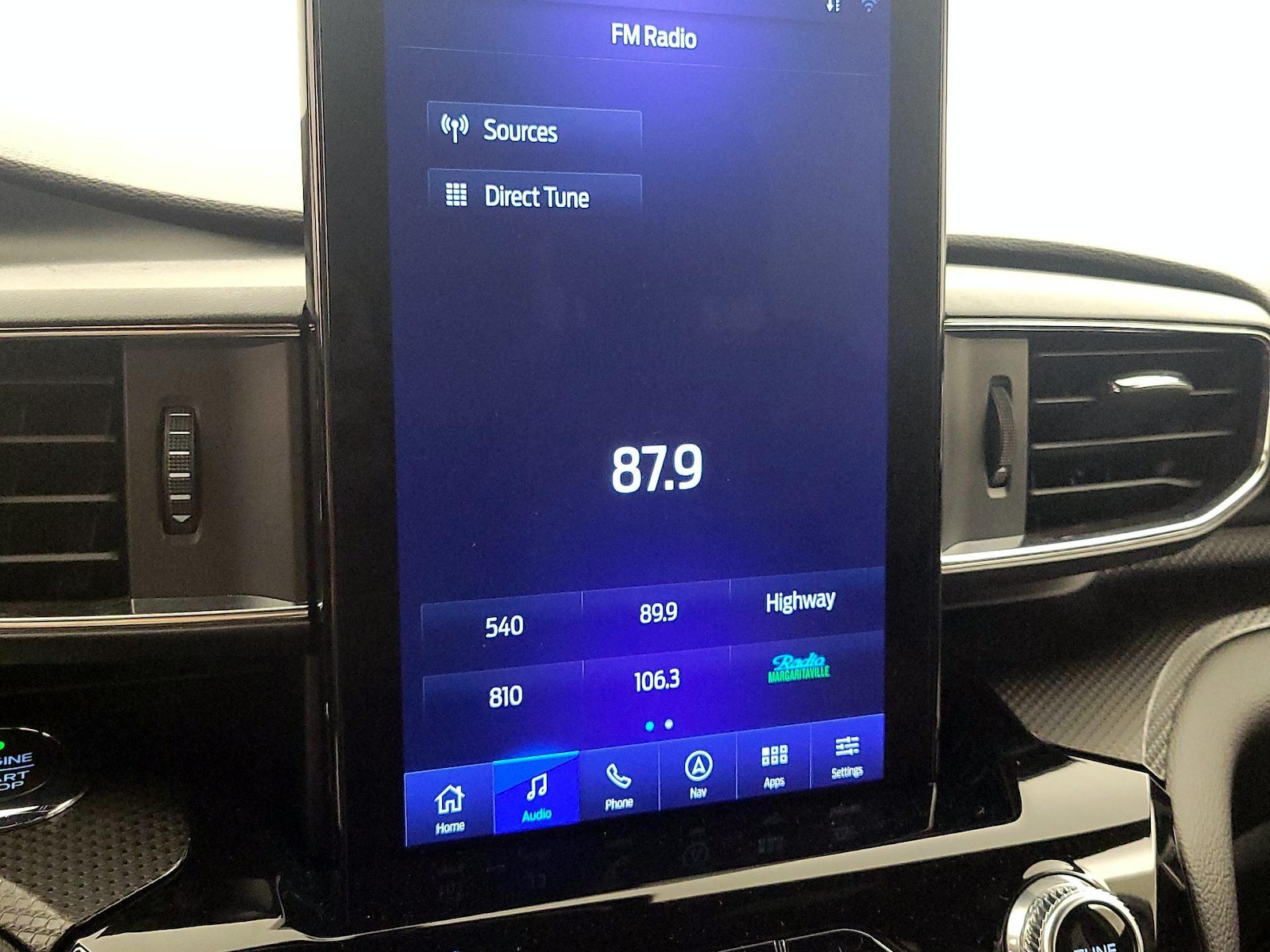 2021 Ford Explorer ST - Photo 17