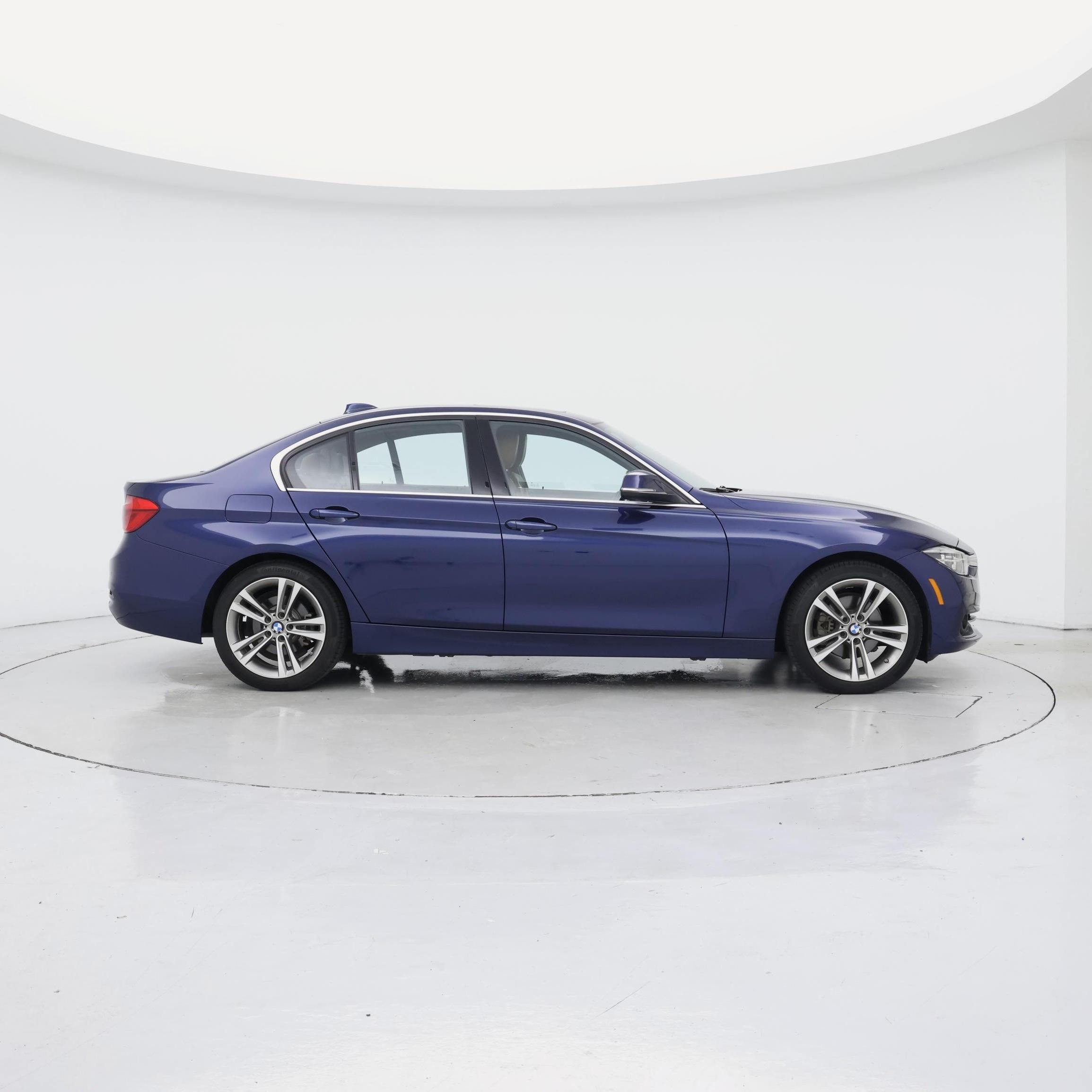 Thumbnail: 2017 BMW 3 Series - 7