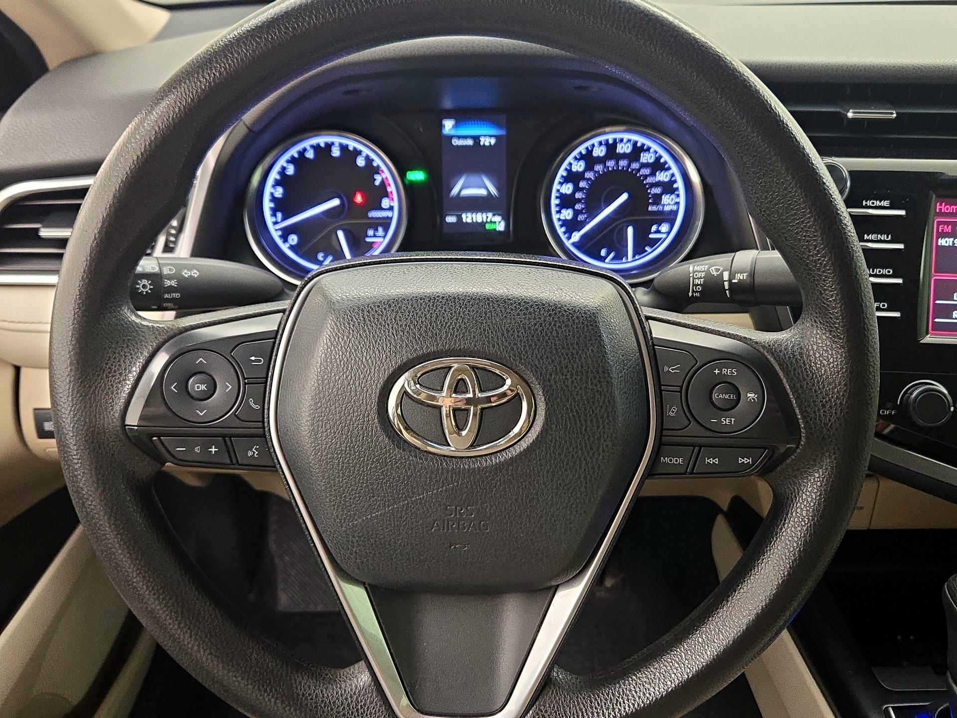 Thumbnail: 2018 Toyota Camry - 10