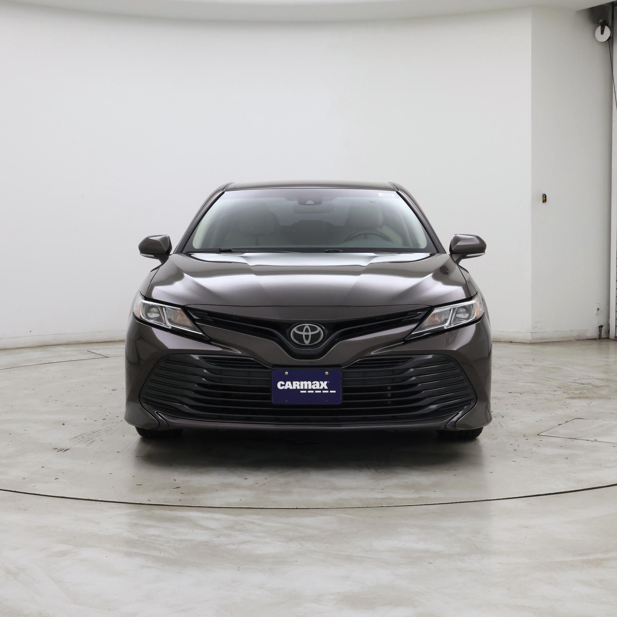 Thumbnail: 2018 Toyota Camry - 5