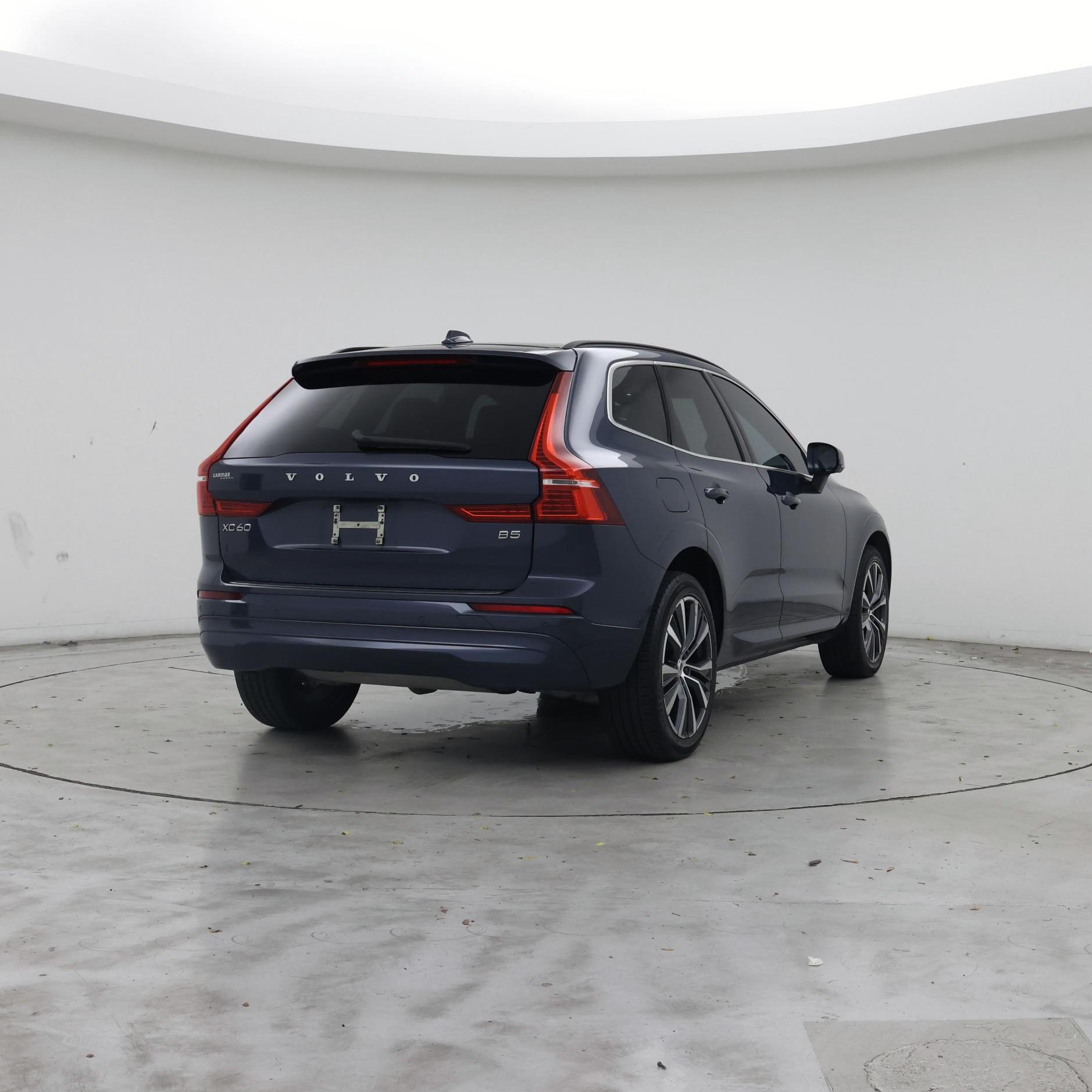 Thumbnail: 2022 Volvo XC60 - 8