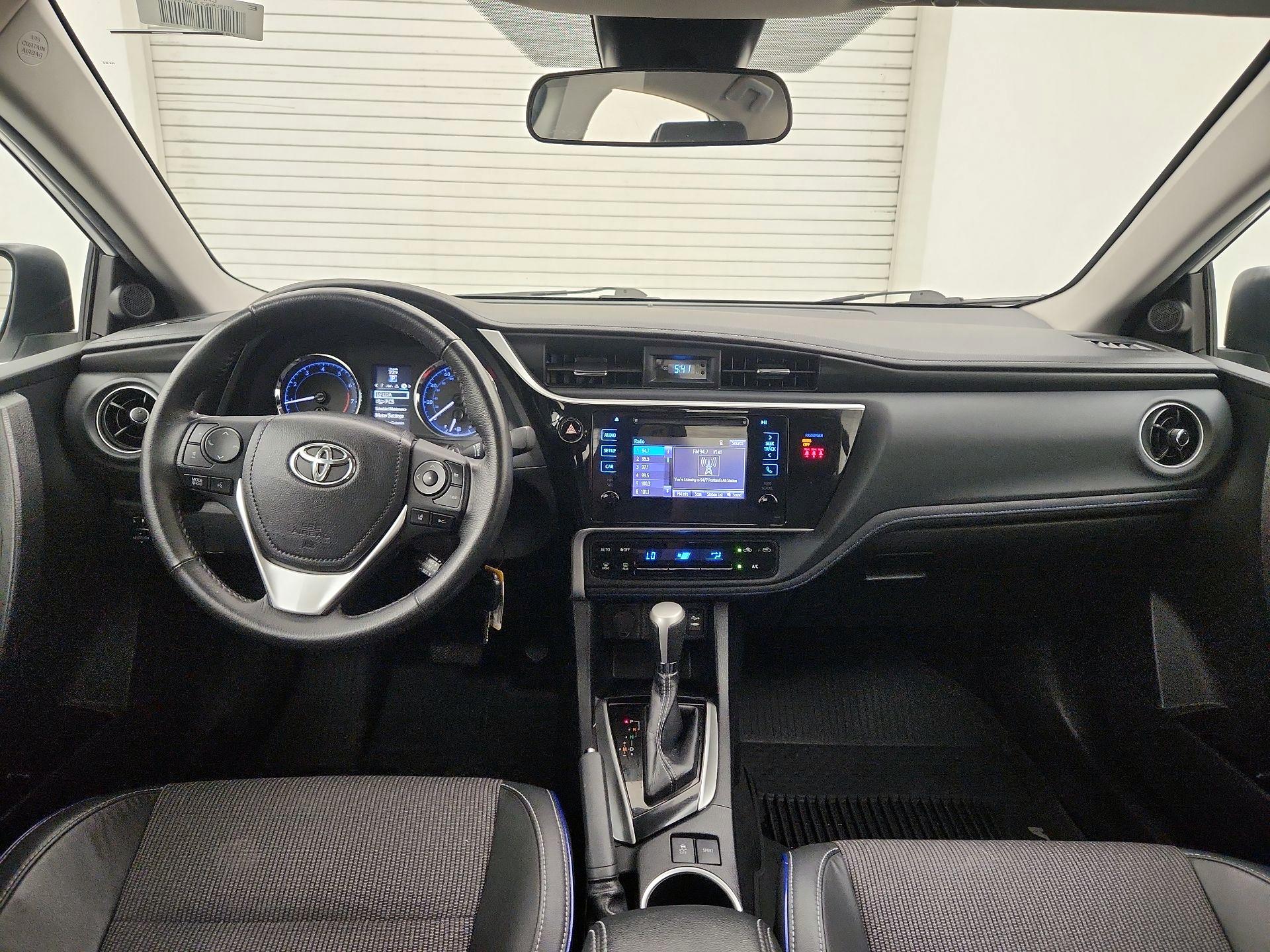 Thumbnail: 2018 Toyota Corolla - 9