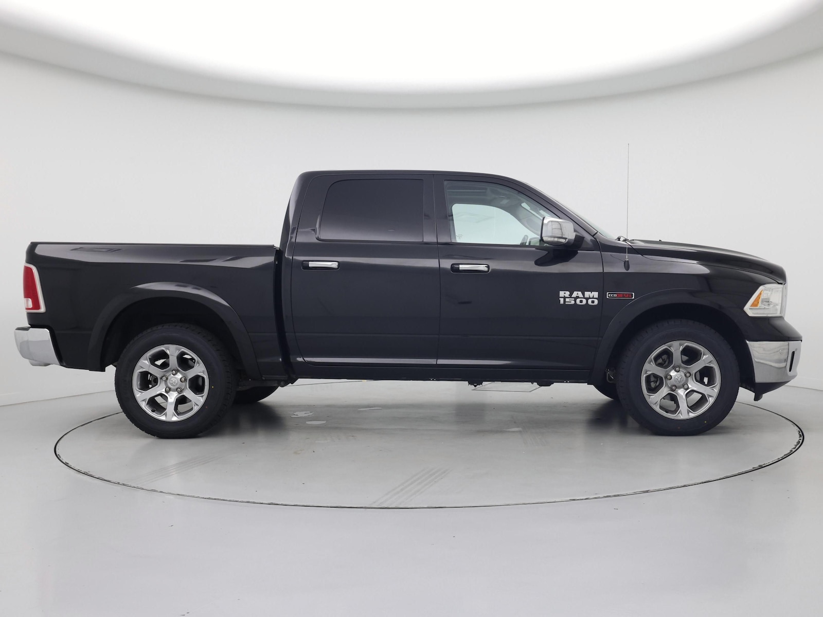2018 RAM Ram 1500 Pickup Laramie - Photo 8