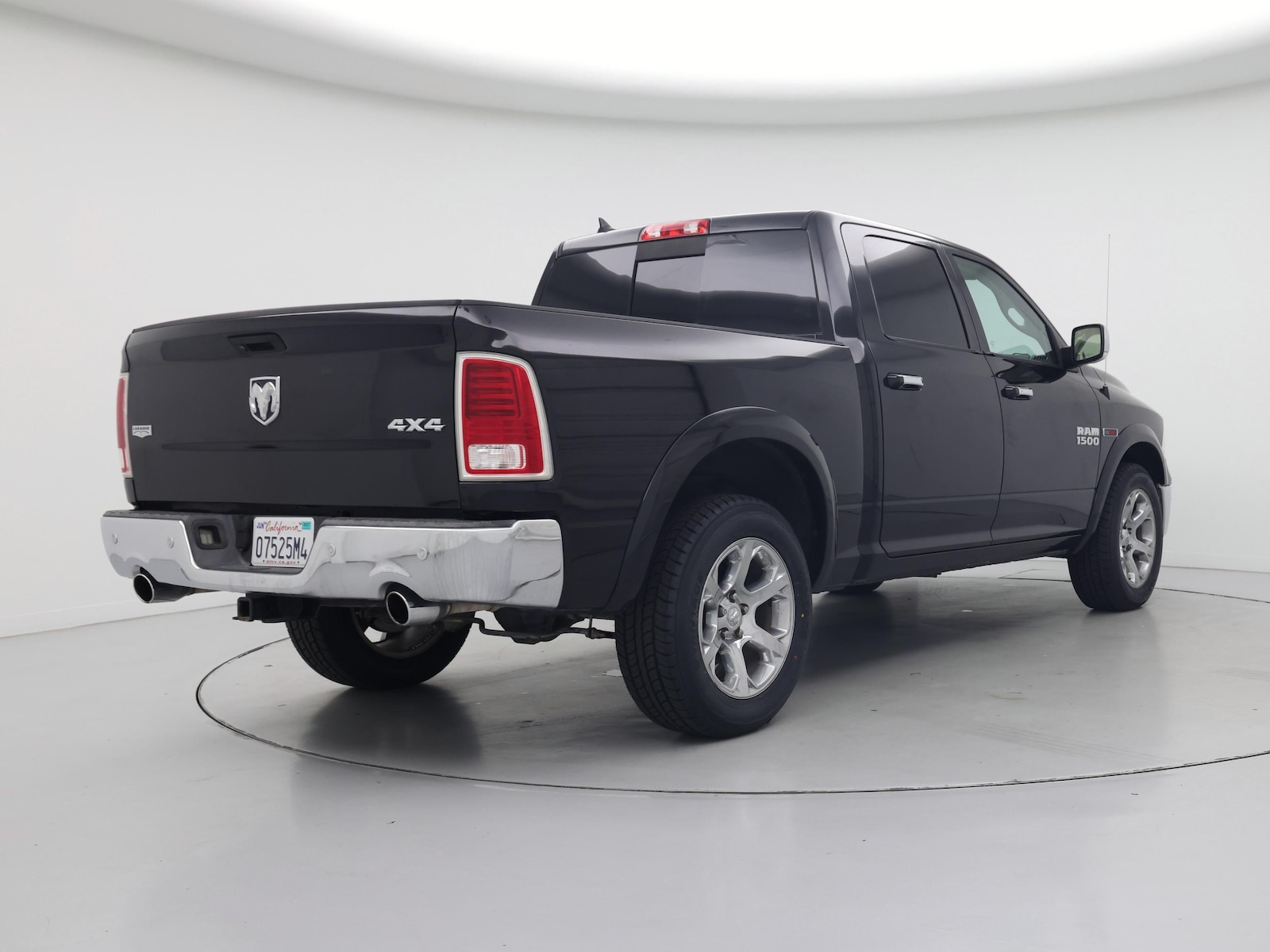 2018 RAM Ram 1500 Pickup Laramie - Photo 9