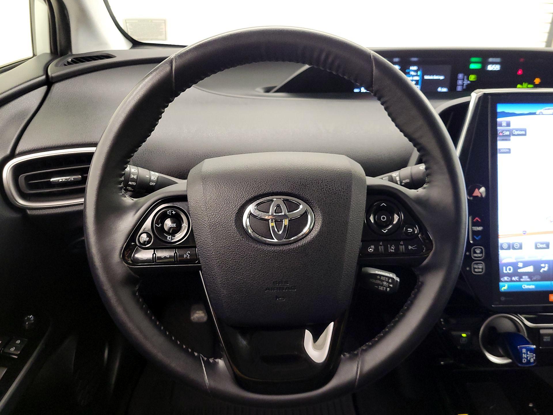 Thumbnail: 2021 Toyota Prius Prime - 10
