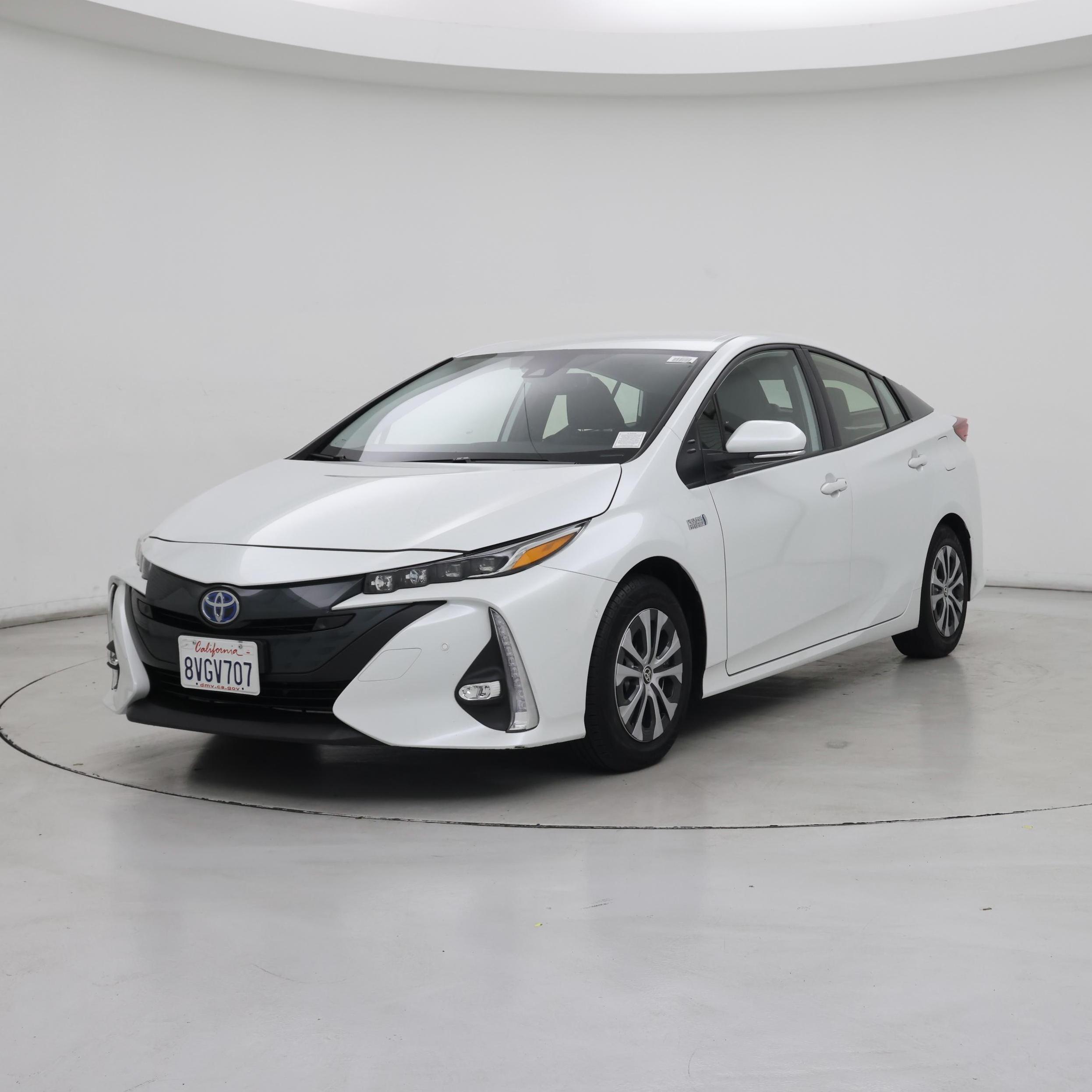 Thumbnail: 2021 Toyota Prius Prime - 4
