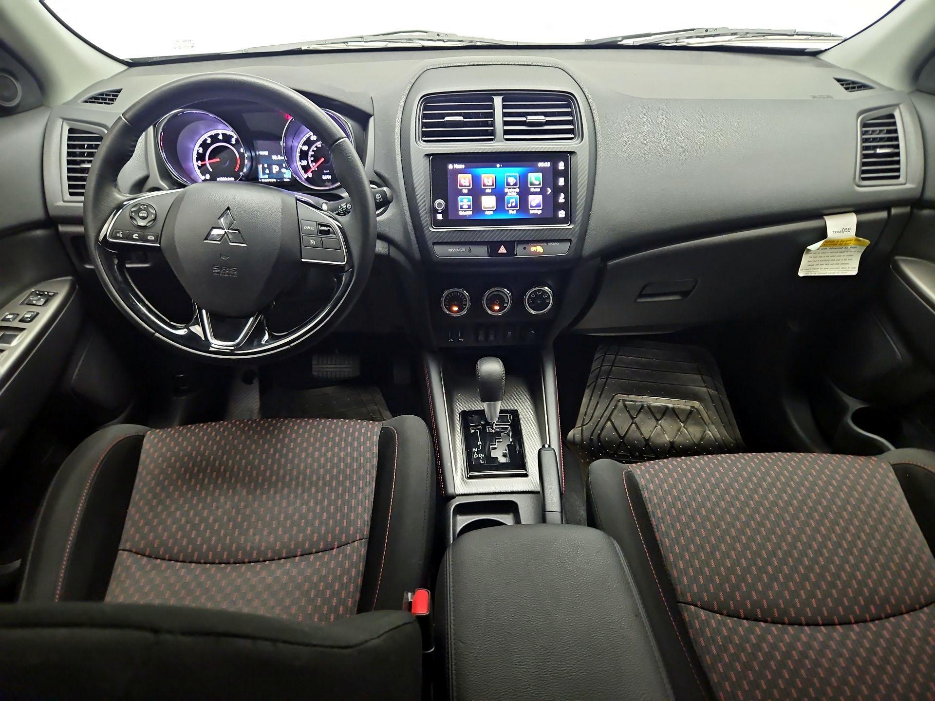 Thumbnail: 2019 Mitsubishi Outlander Sport - 9