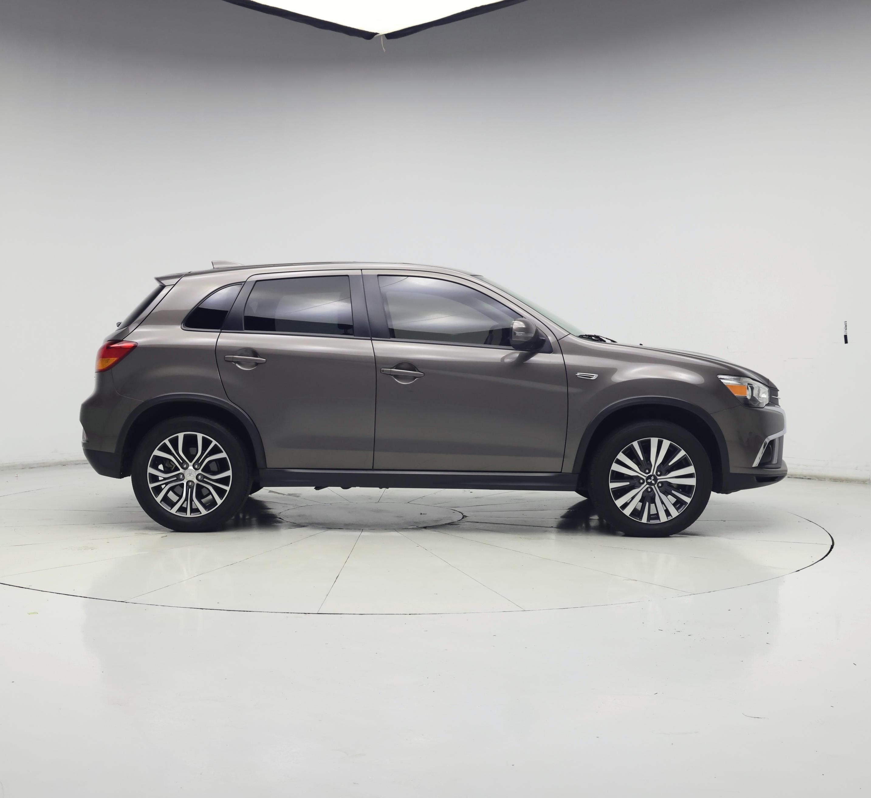 Thumbnail: 2019 Mitsubishi Outlander Sport - 7