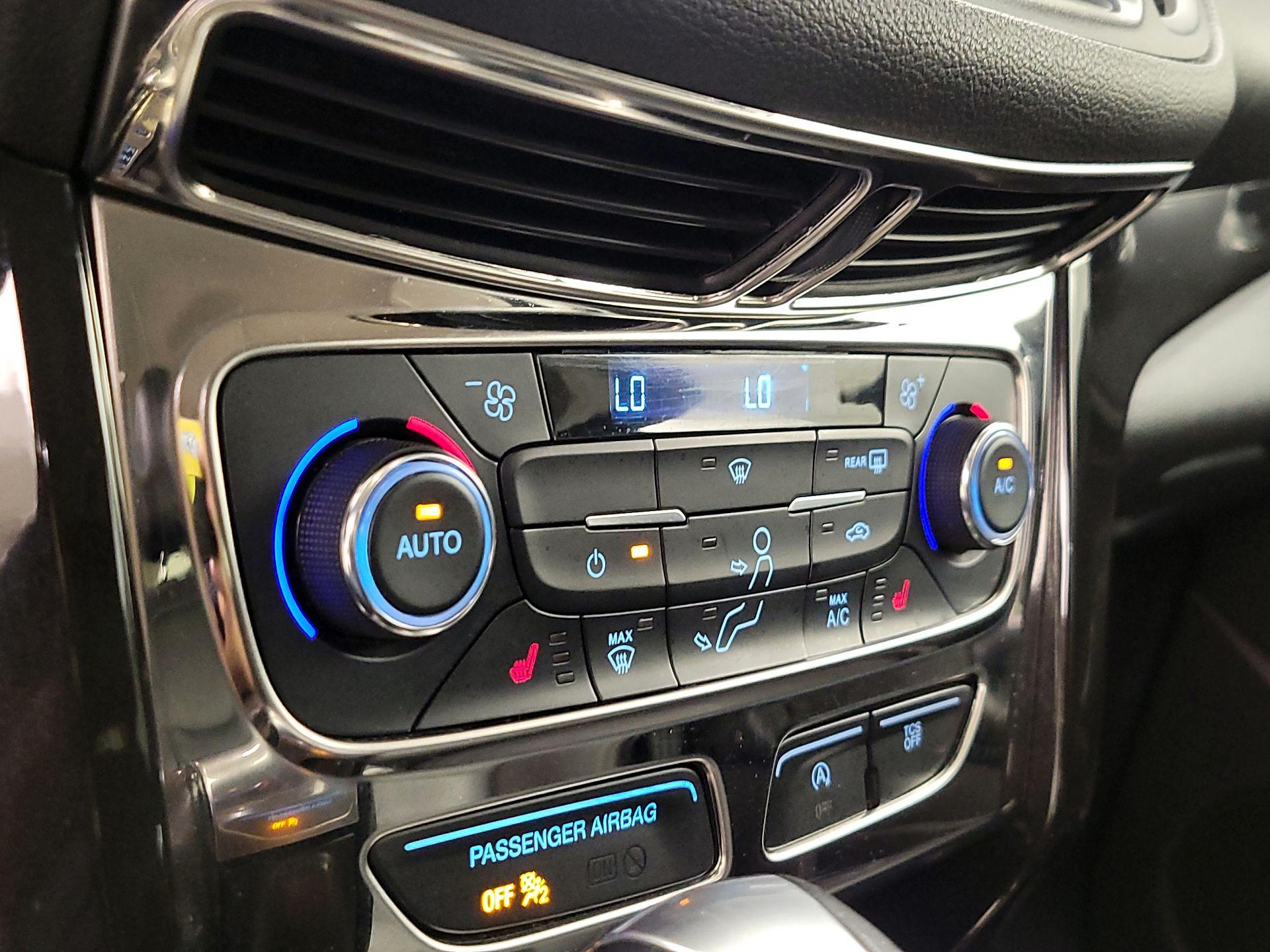 Thumbnail: 2017 Ford Escape - 17