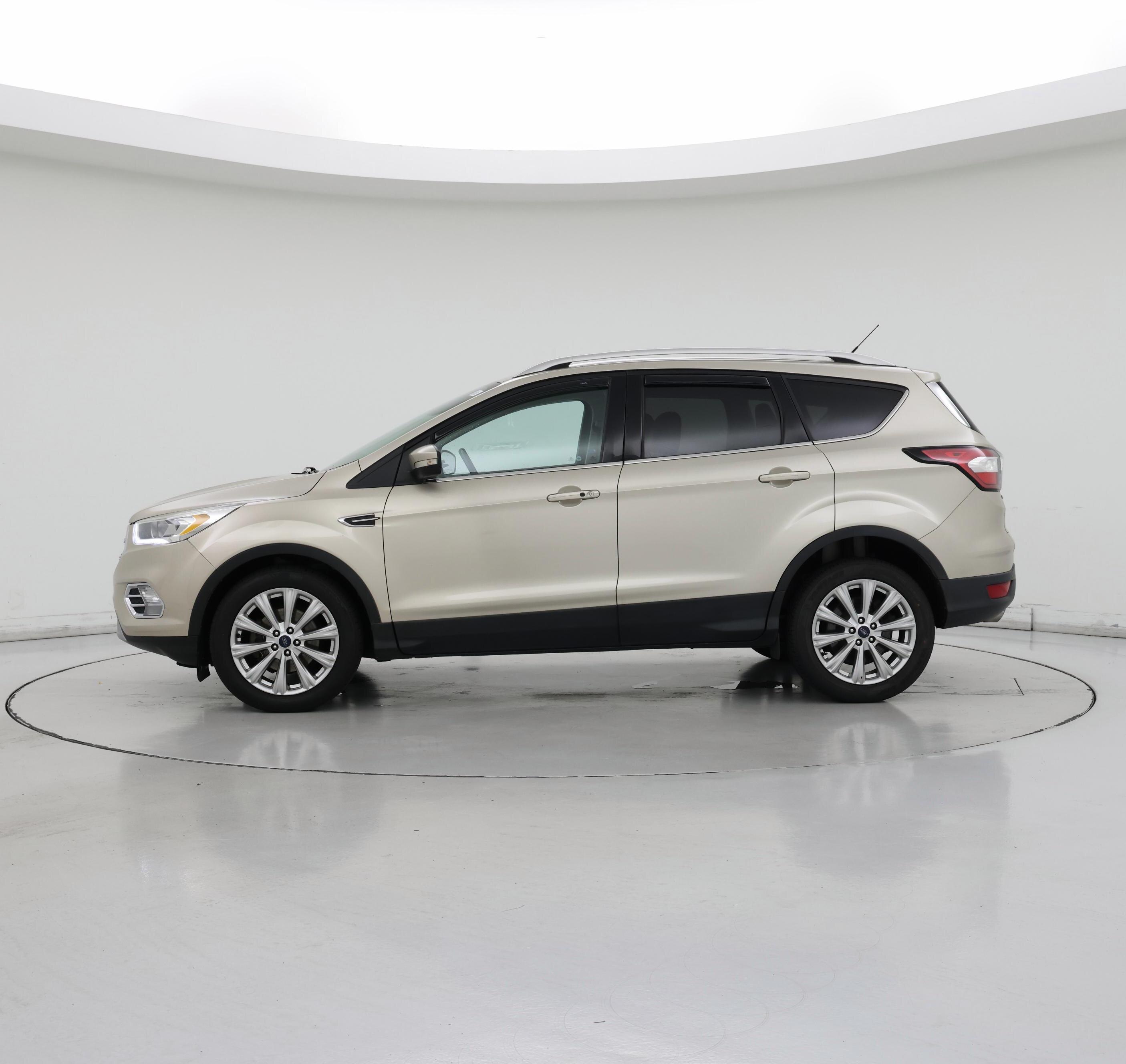 Thumbnail: 2017 Ford Escape - 3