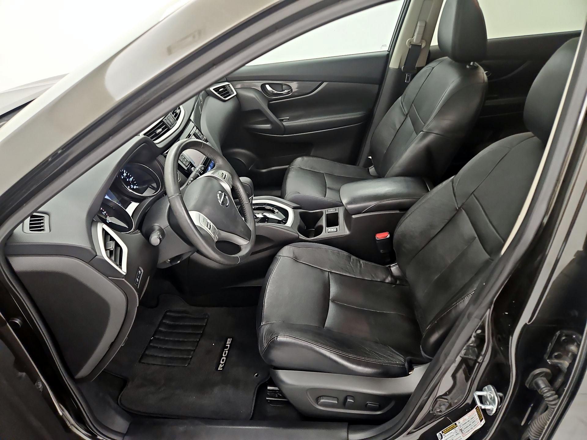 Thumbnail: 2015 Nissan Rogue - 11