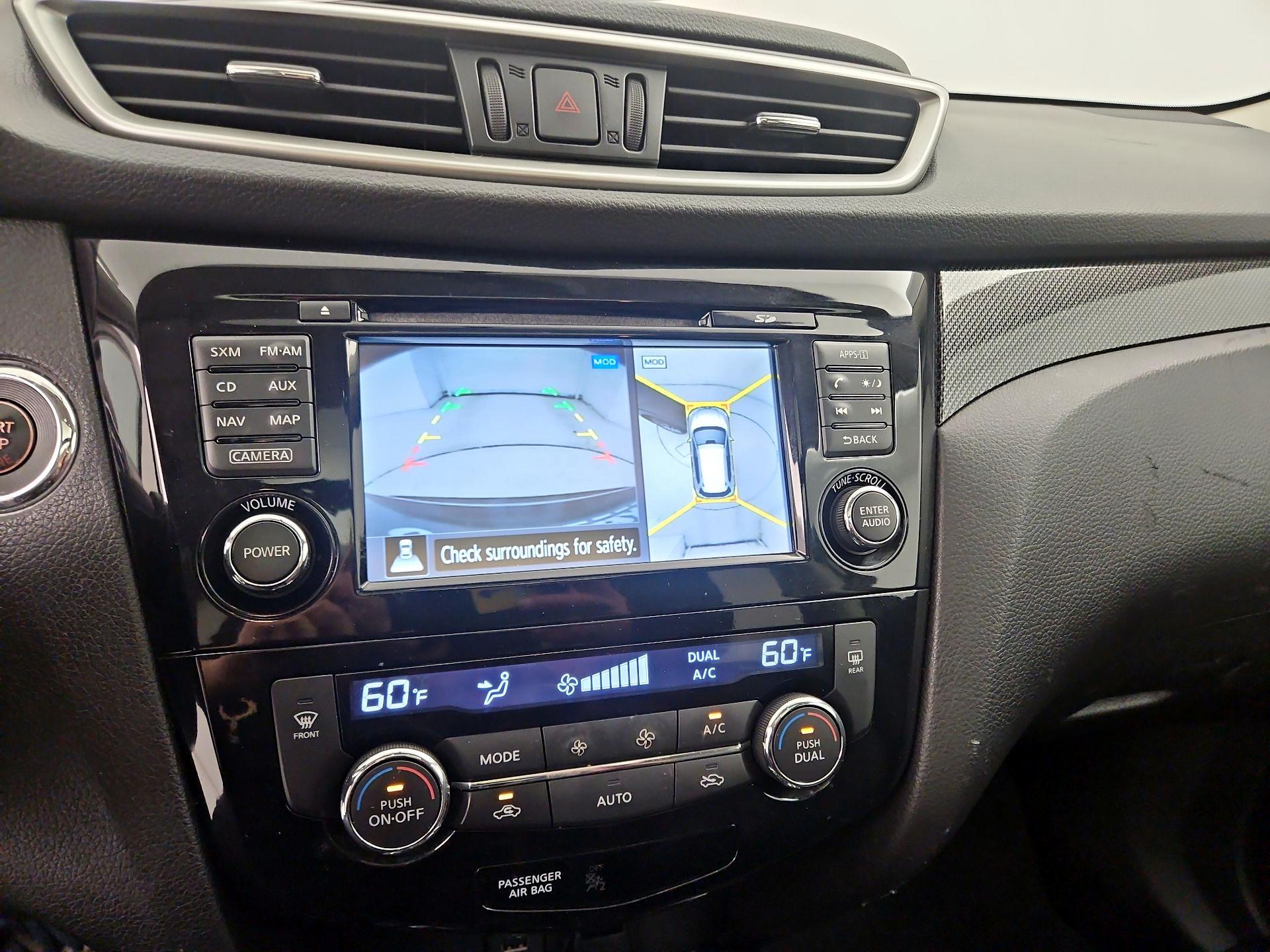 Thumbnail: 2015 Nissan Rogue - 14