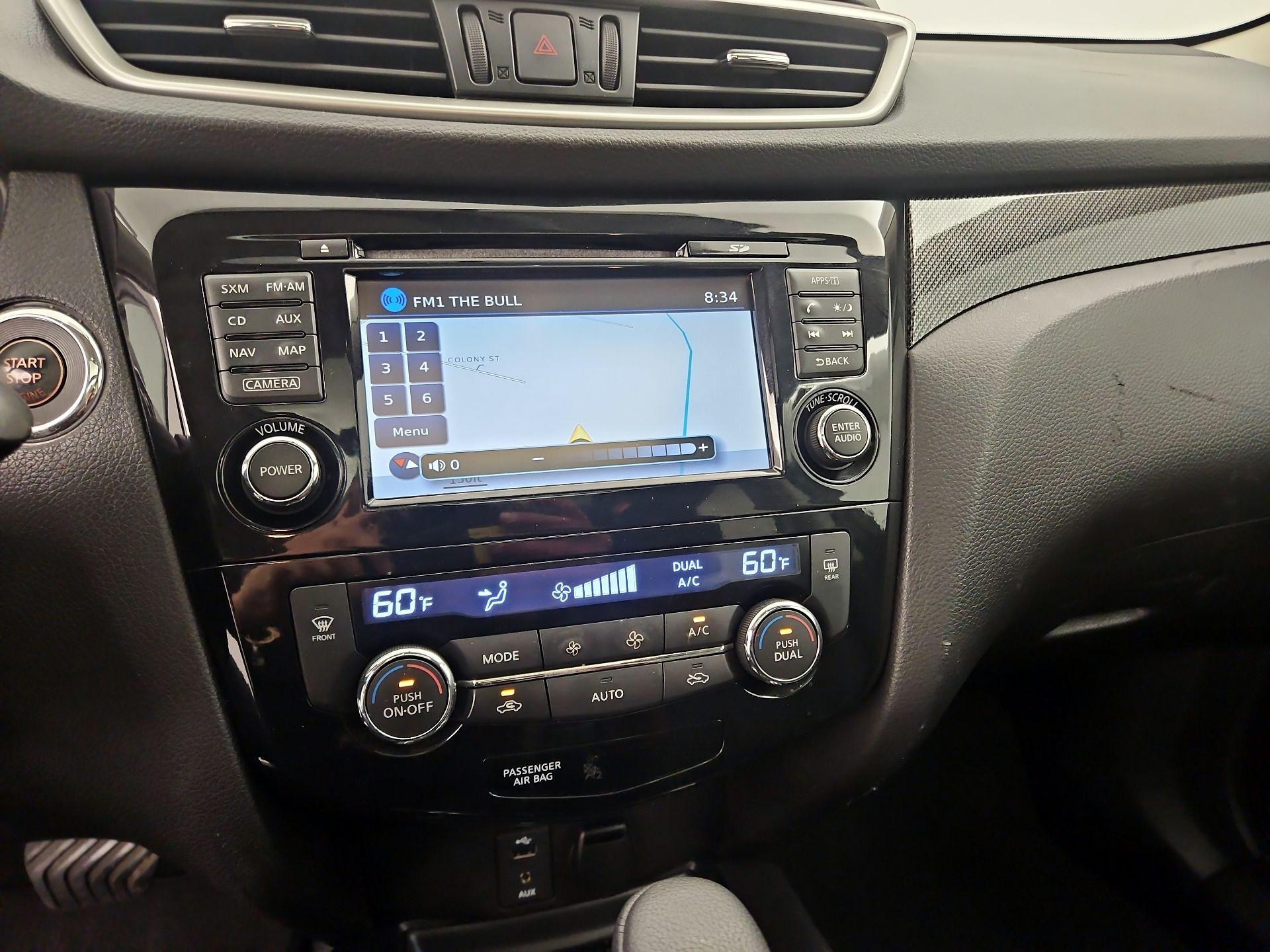 Thumbnail: 2015 Nissan Rogue - 15