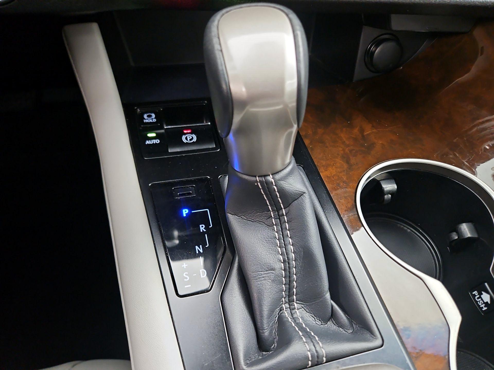 Thumbnail: 2019 Lexus RX - 18