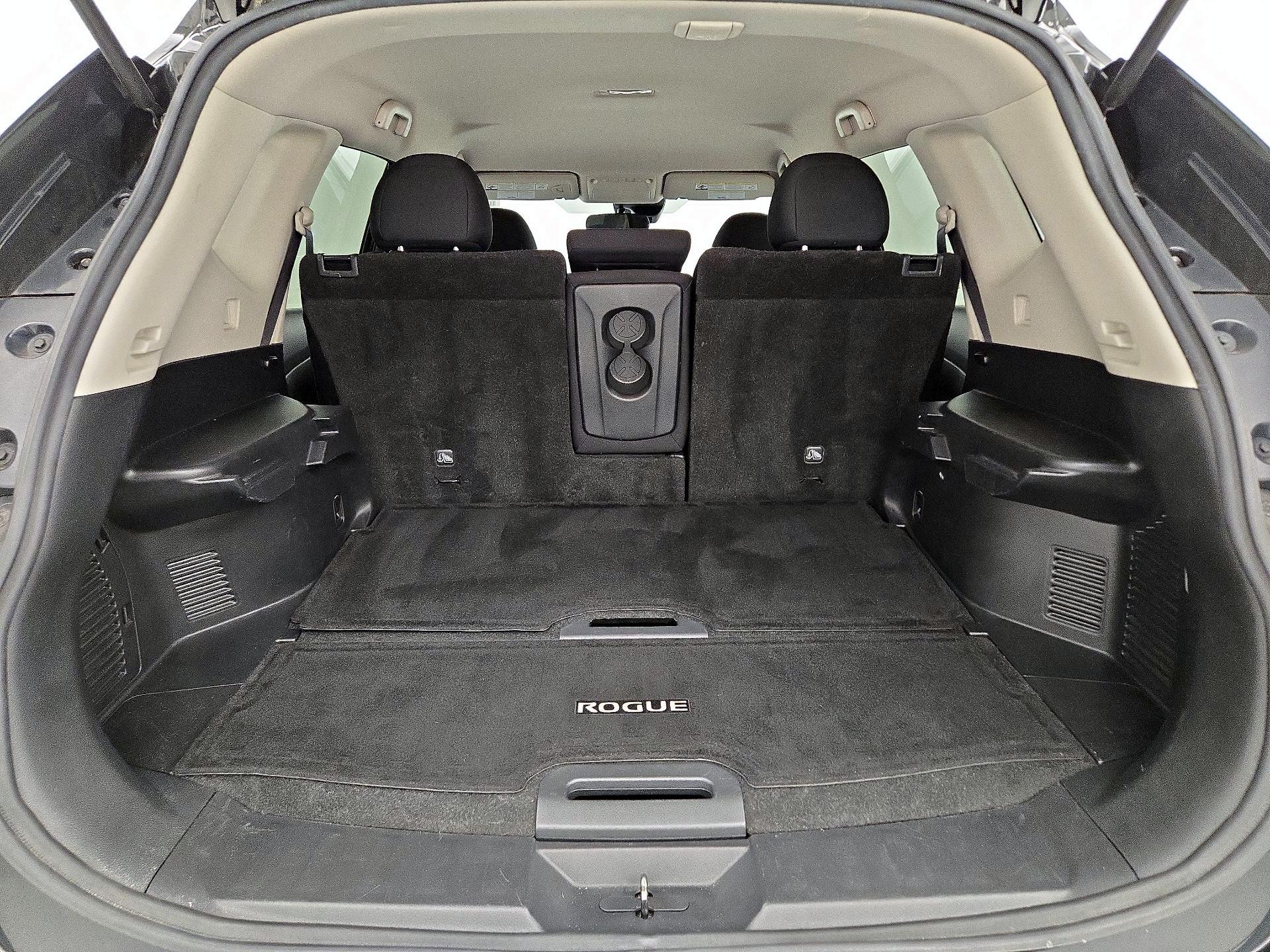Thumbnail: 2019 Nissan Rogue - 20