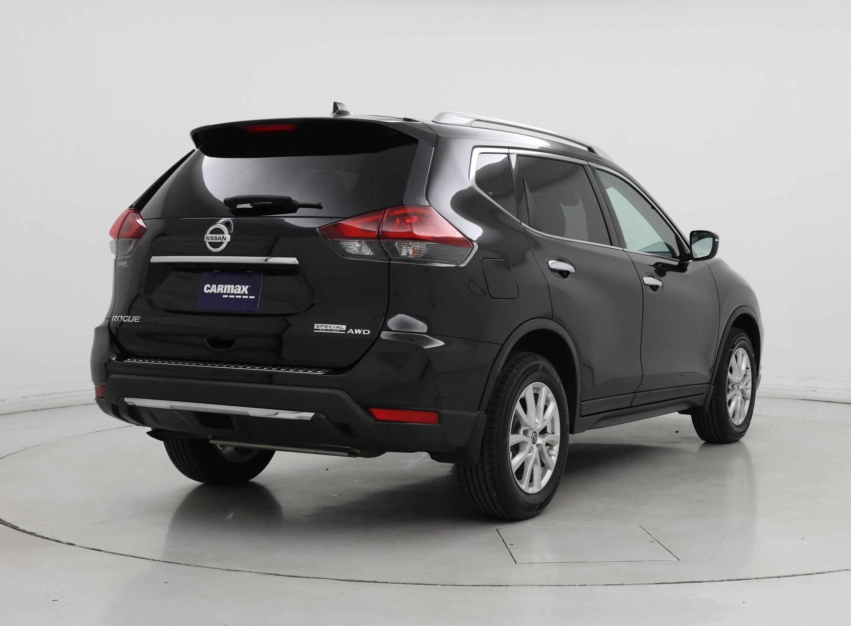Thumbnail: 2019 Nissan Rogue - 8