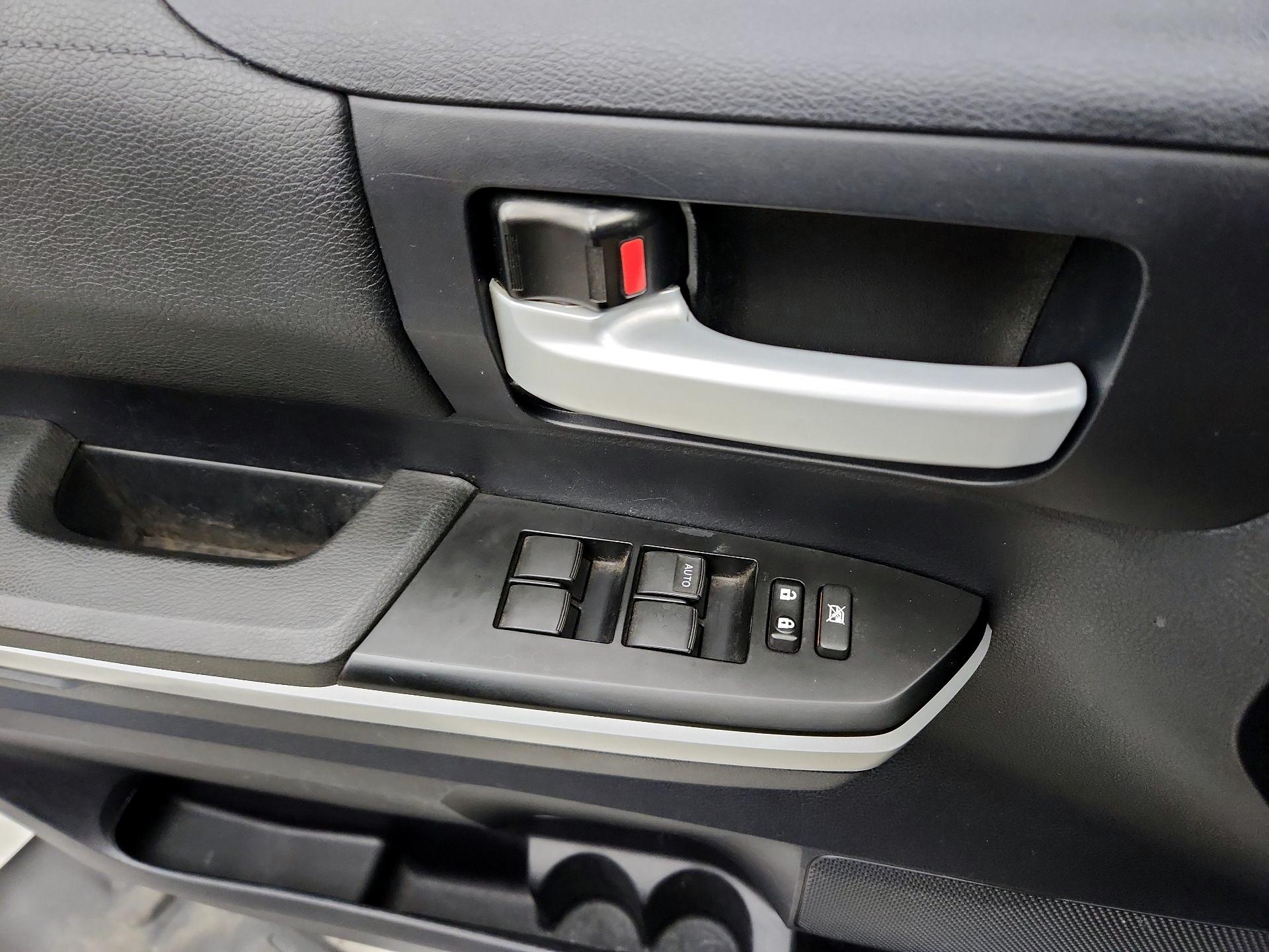 Thumbnail: 2014 Toyota Tundra - 12