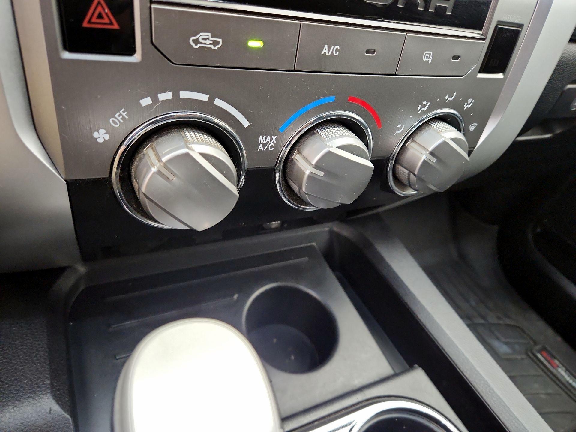 Thumbnail: 2014 Toyota Tundra - 16