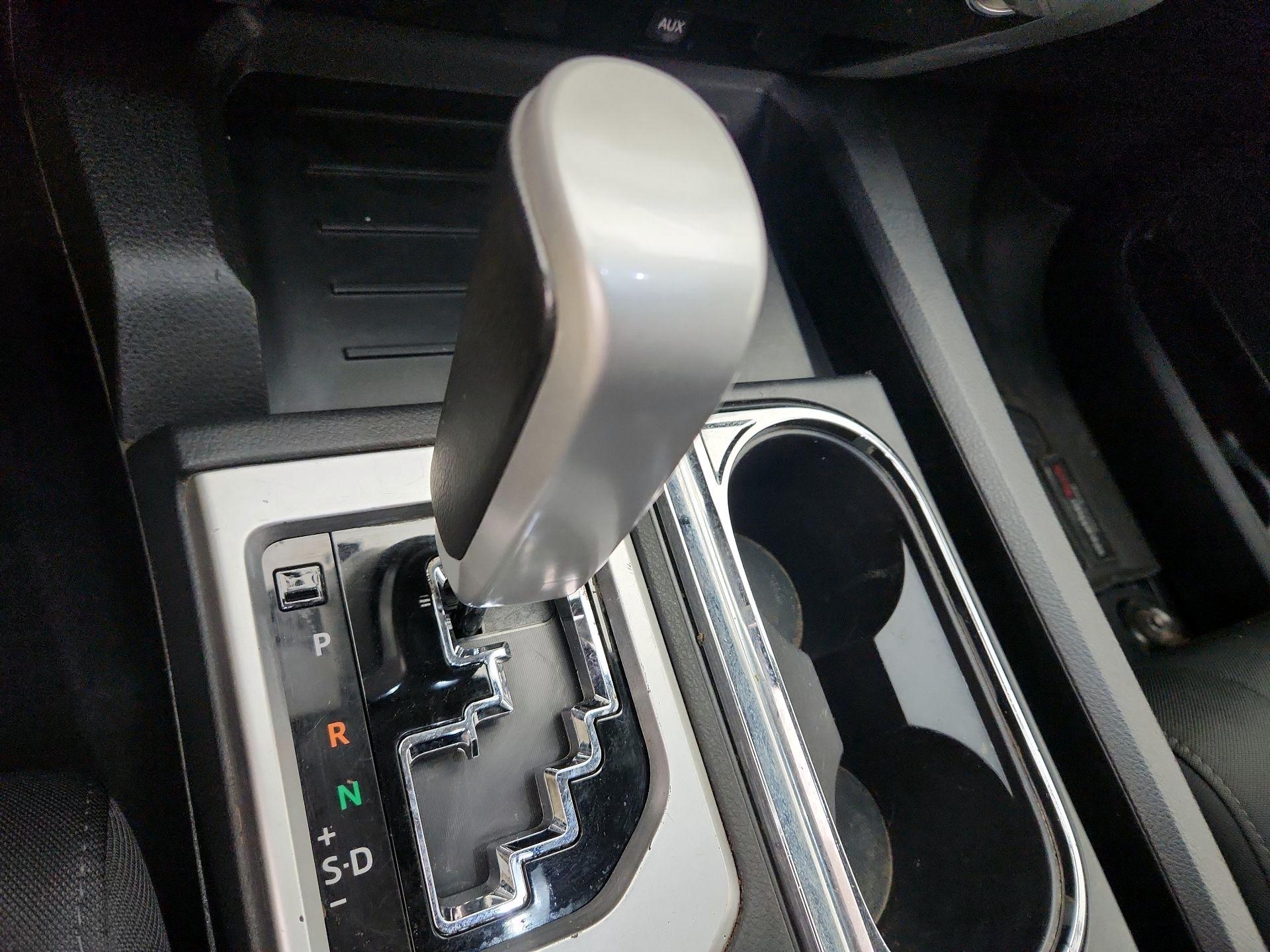 Thumbnail: 2014 Toyota Tundra - 17