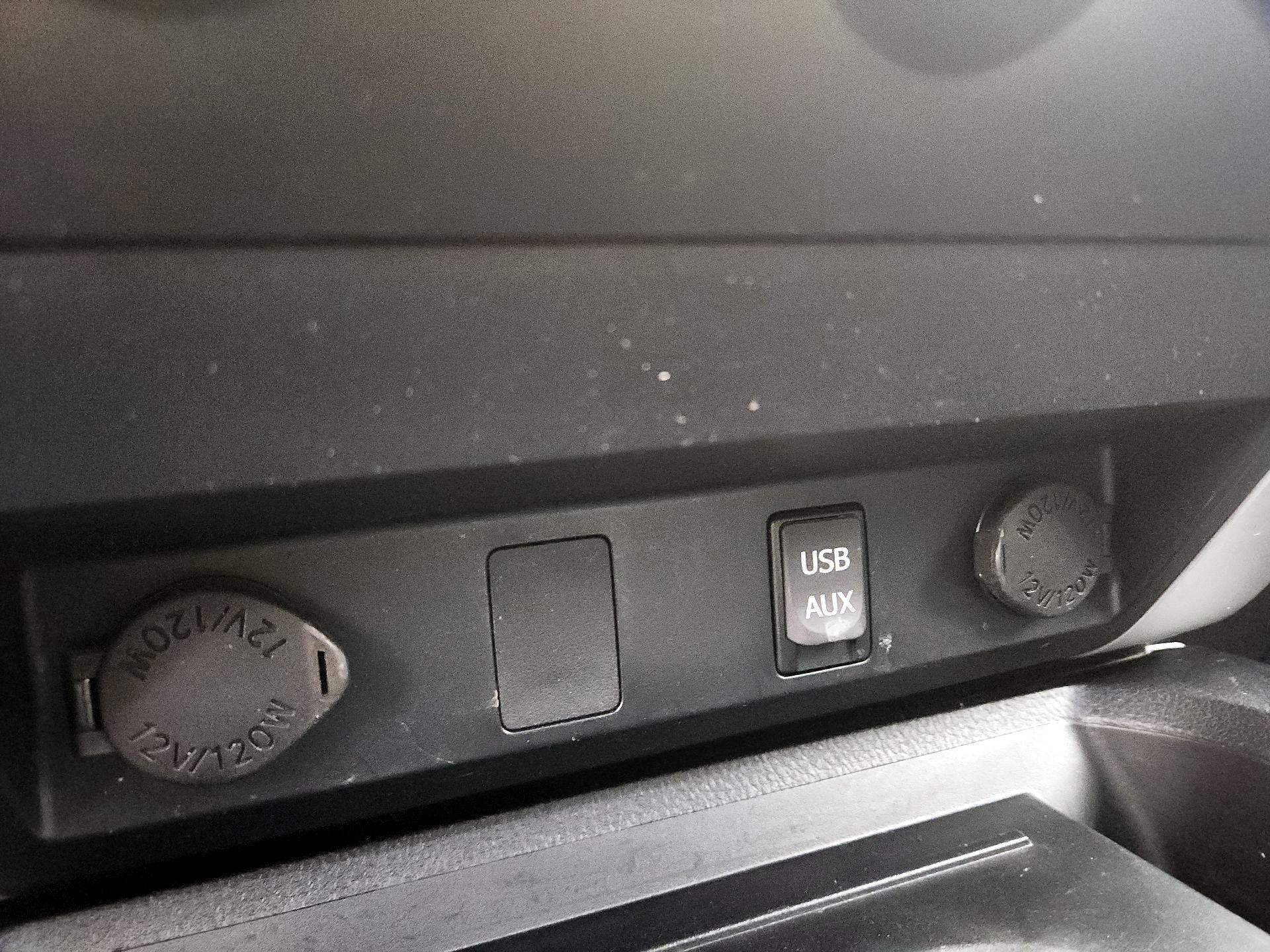 Thumbnail: 2014 Toyota Tundra - 18