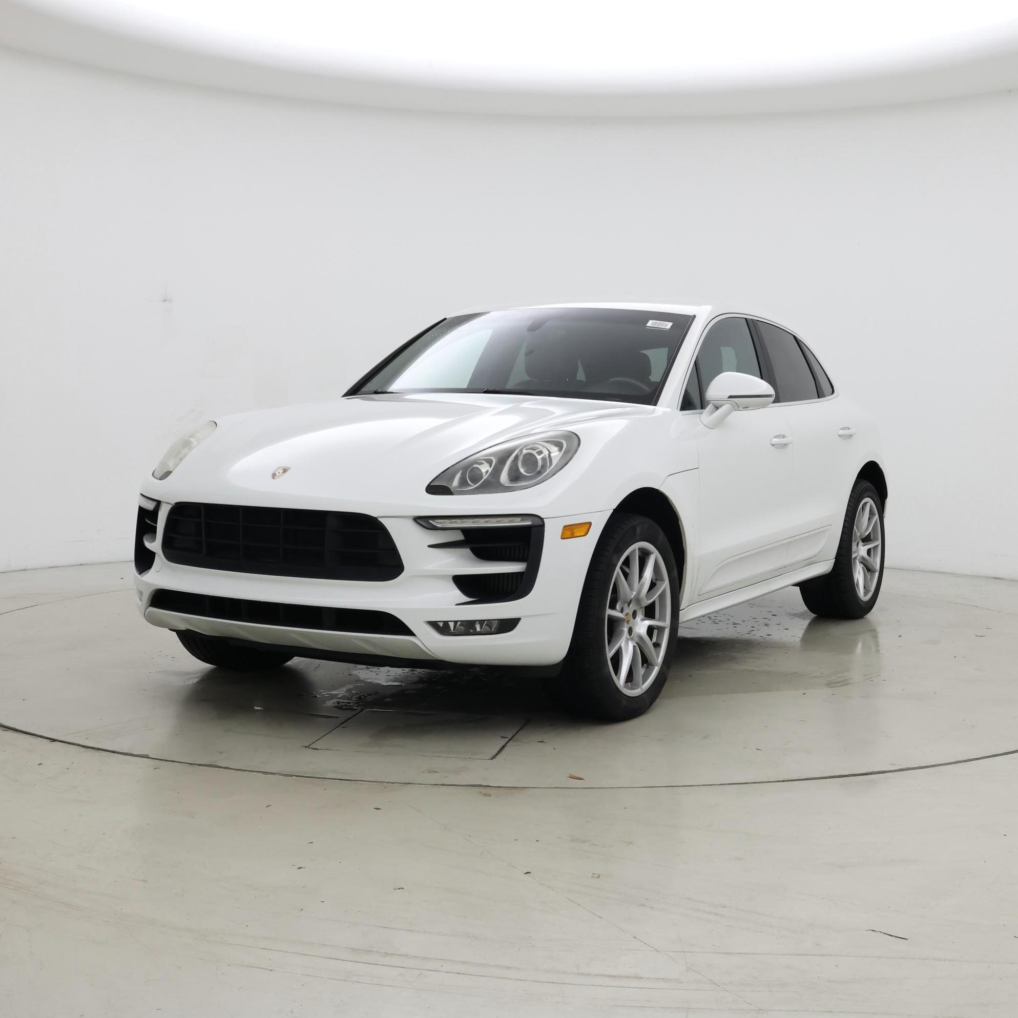 Thumbnail: 2015 Porsche Macan - 4