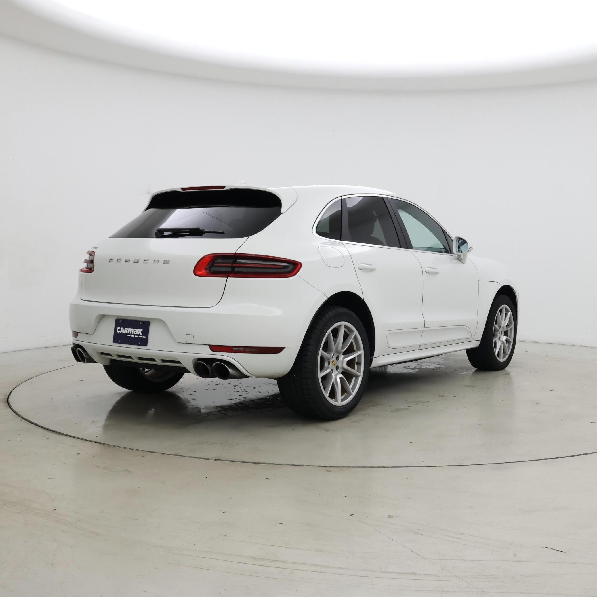 Thumbnail: 2015 Porsche Macan - 8