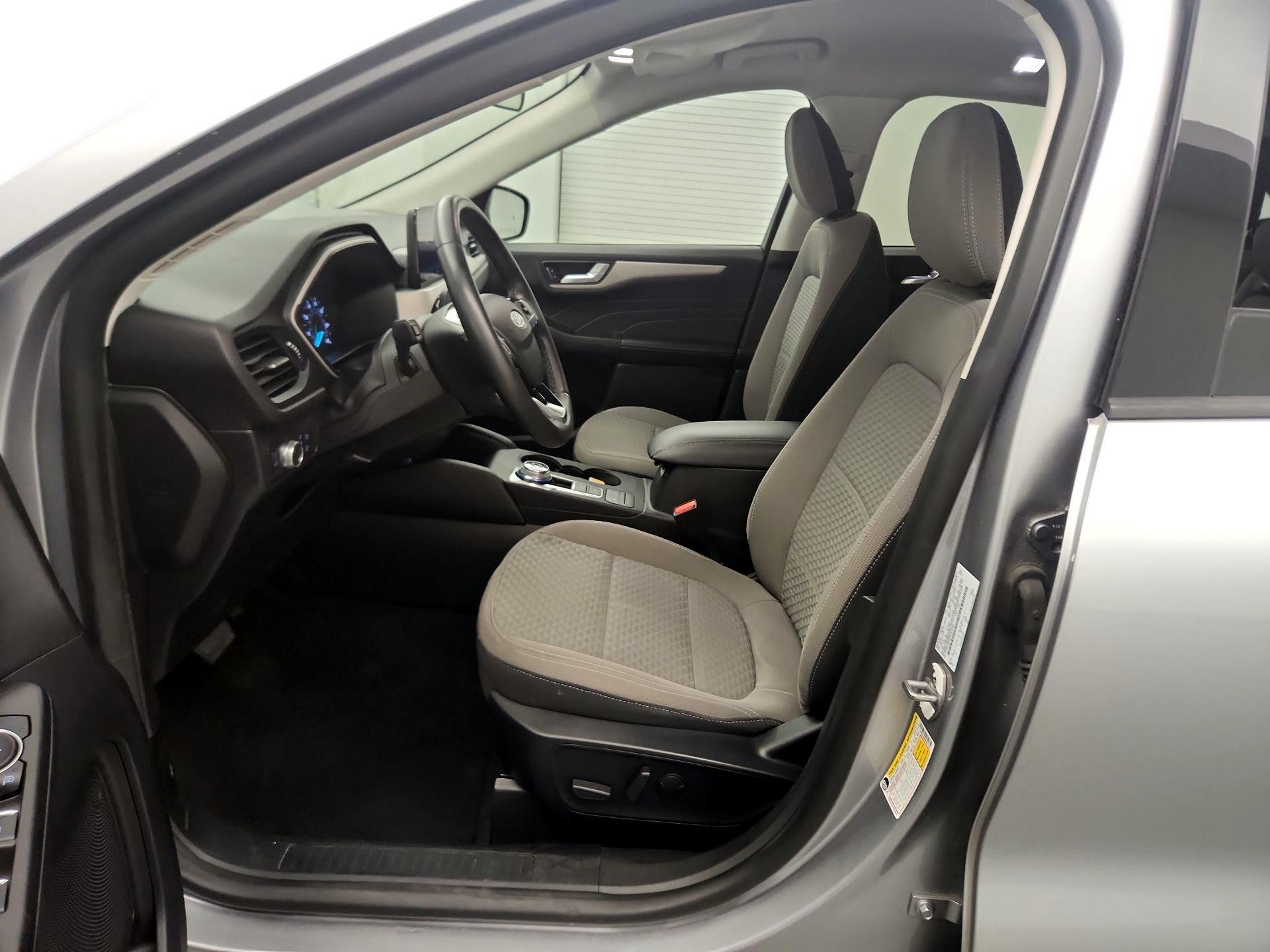 Thumbnail: 2021 Ford Escape - 11