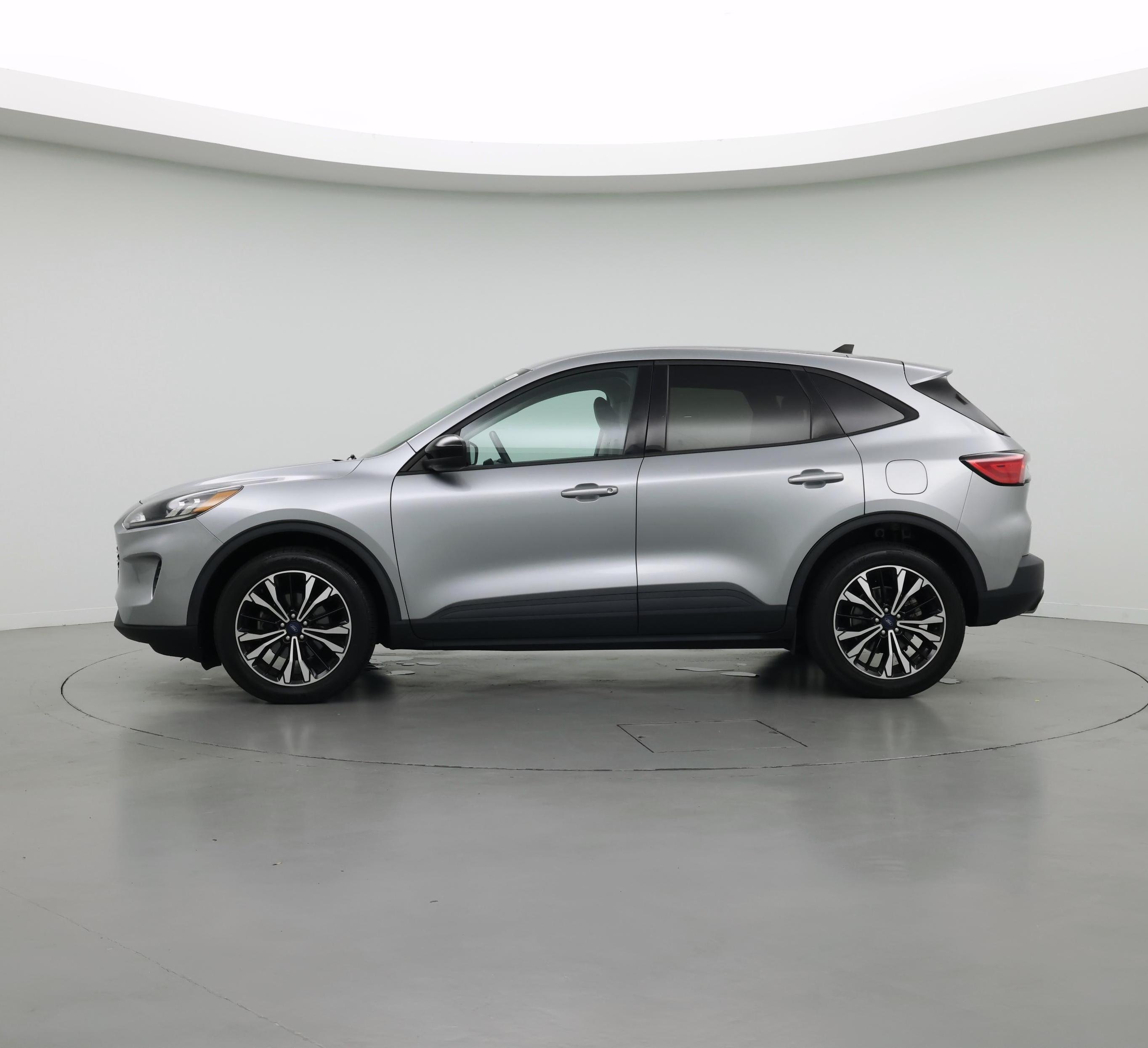 Thumbnail: 2021 Ford Escape - 3