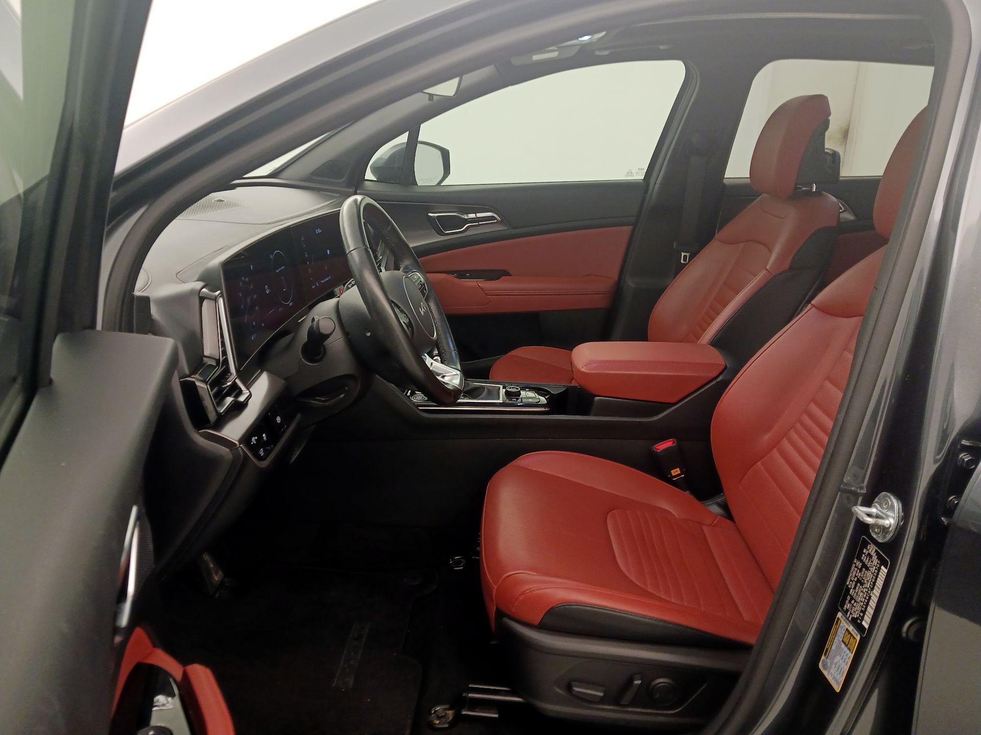 Thumbnail: 2023 Kia Sportage - 11