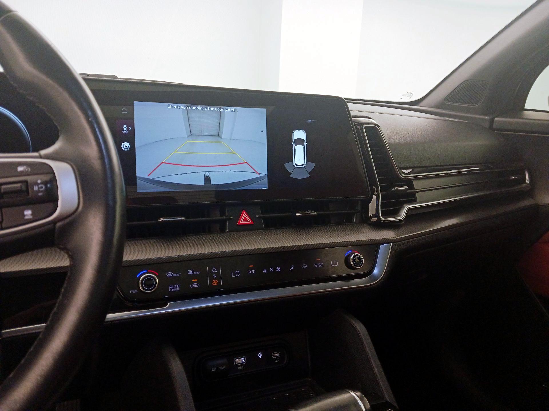 Thumbnail: 2023 Kia Sportage - 15