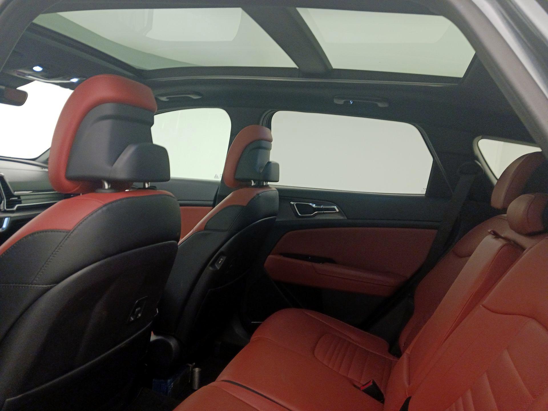 Thumbnail: 2023 Kia Sportage - 20