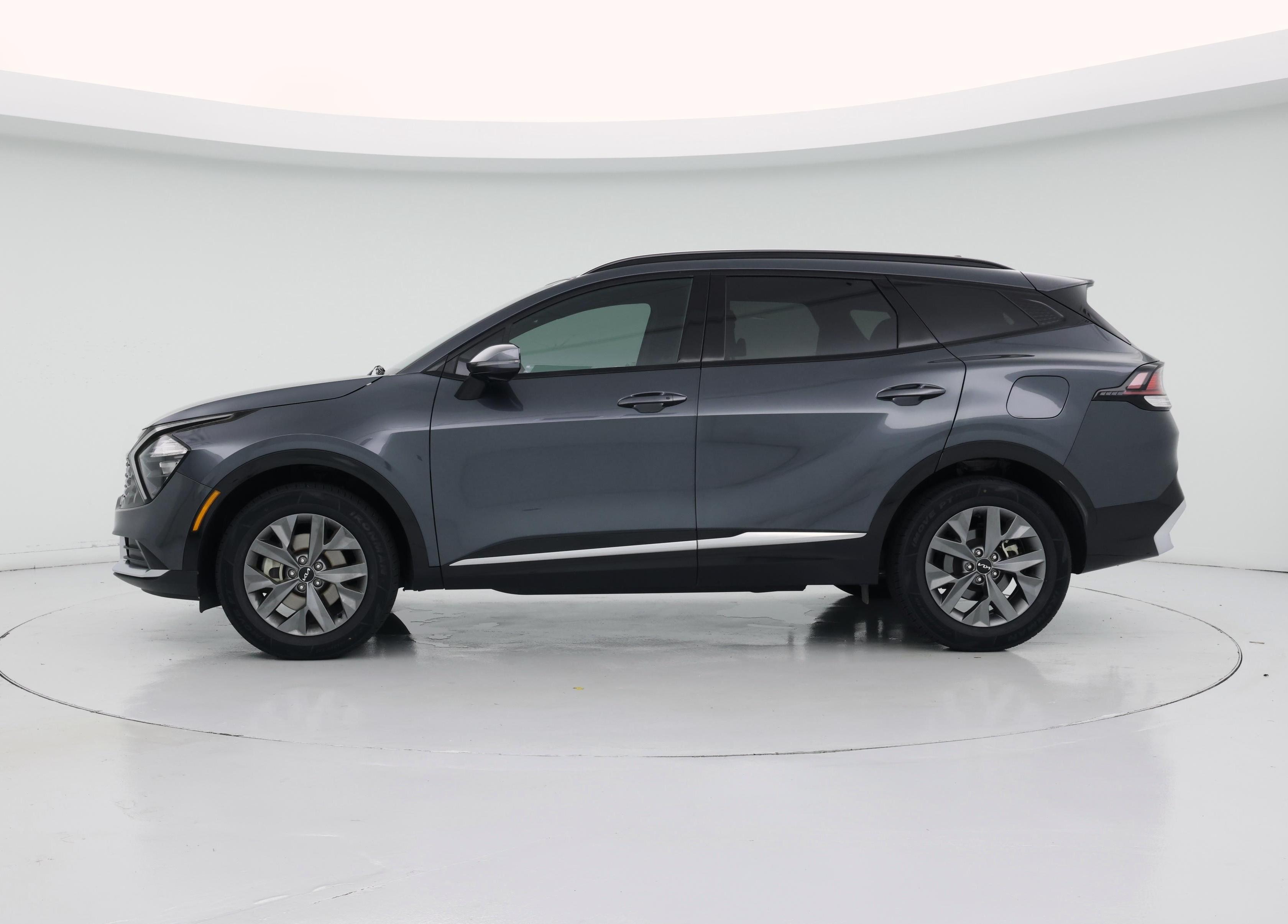 Thumbnail: 2023 Kia Sportage - 3