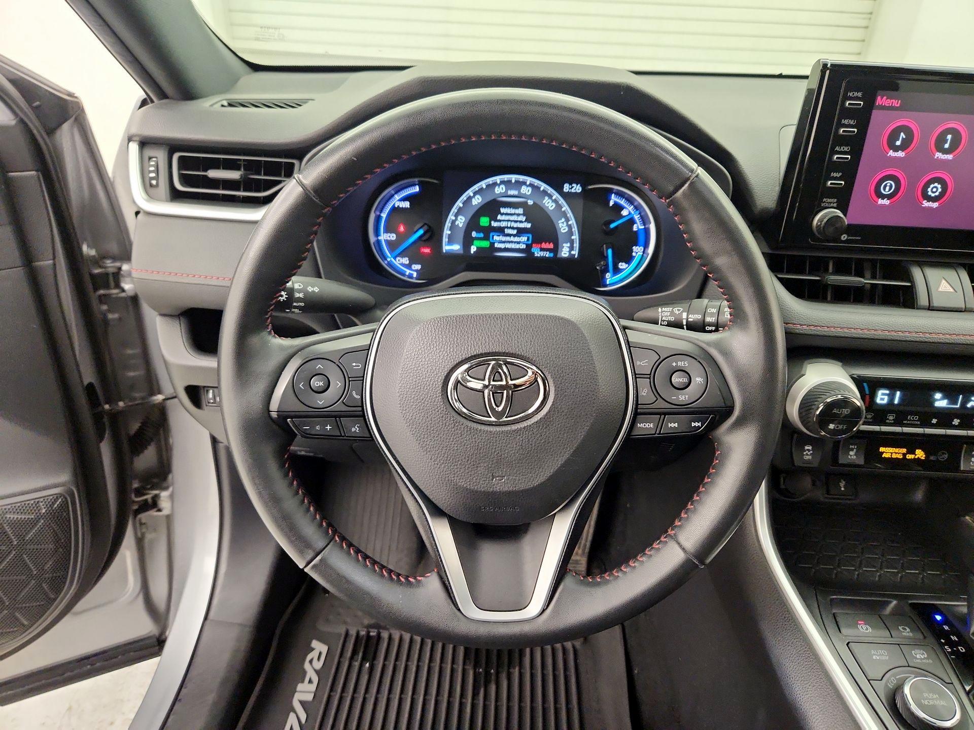 Thumbnail: 2022 Toyota RAV4 - 10