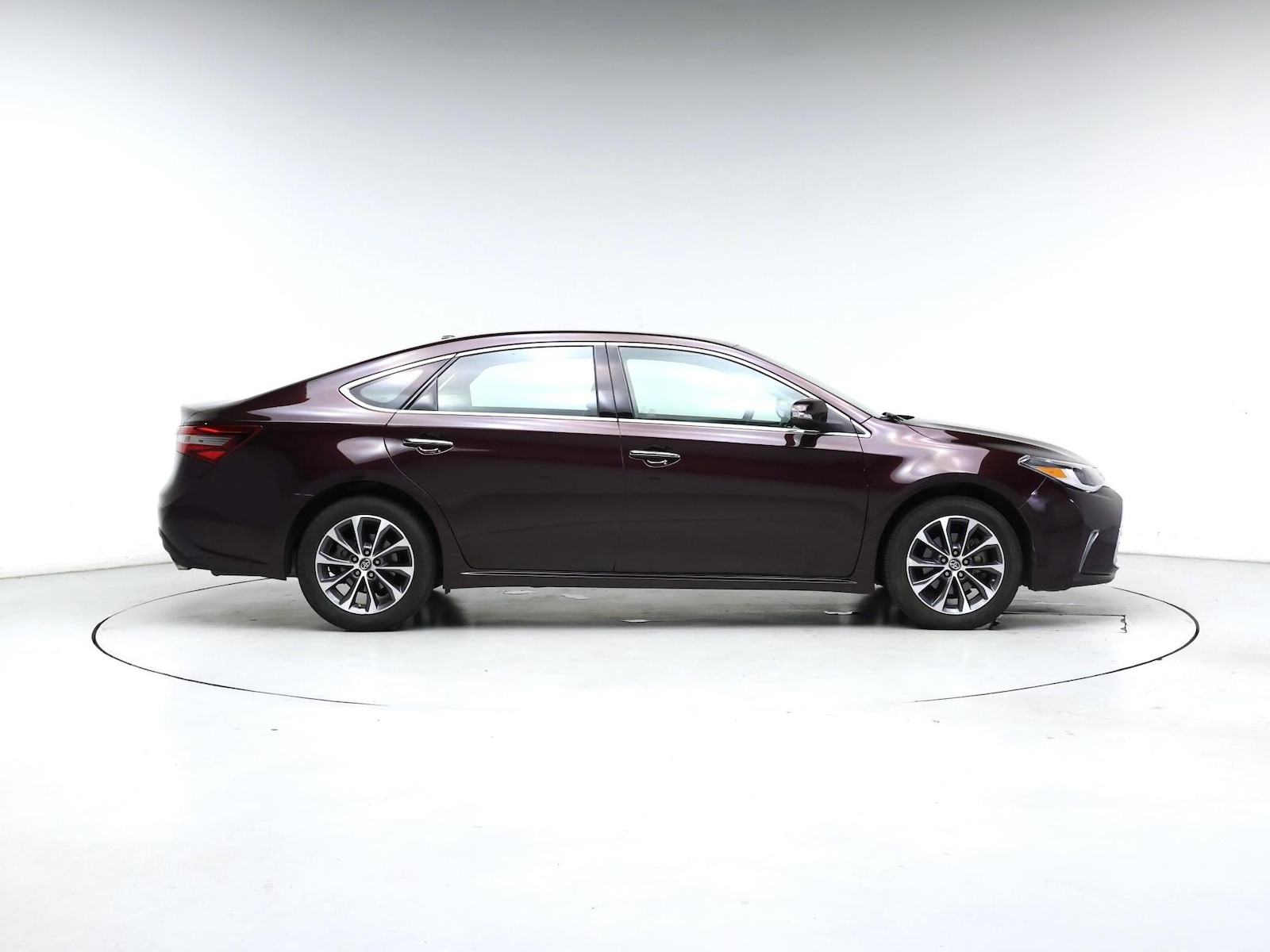 2017 Toyota Avalon XLE - Photo 8