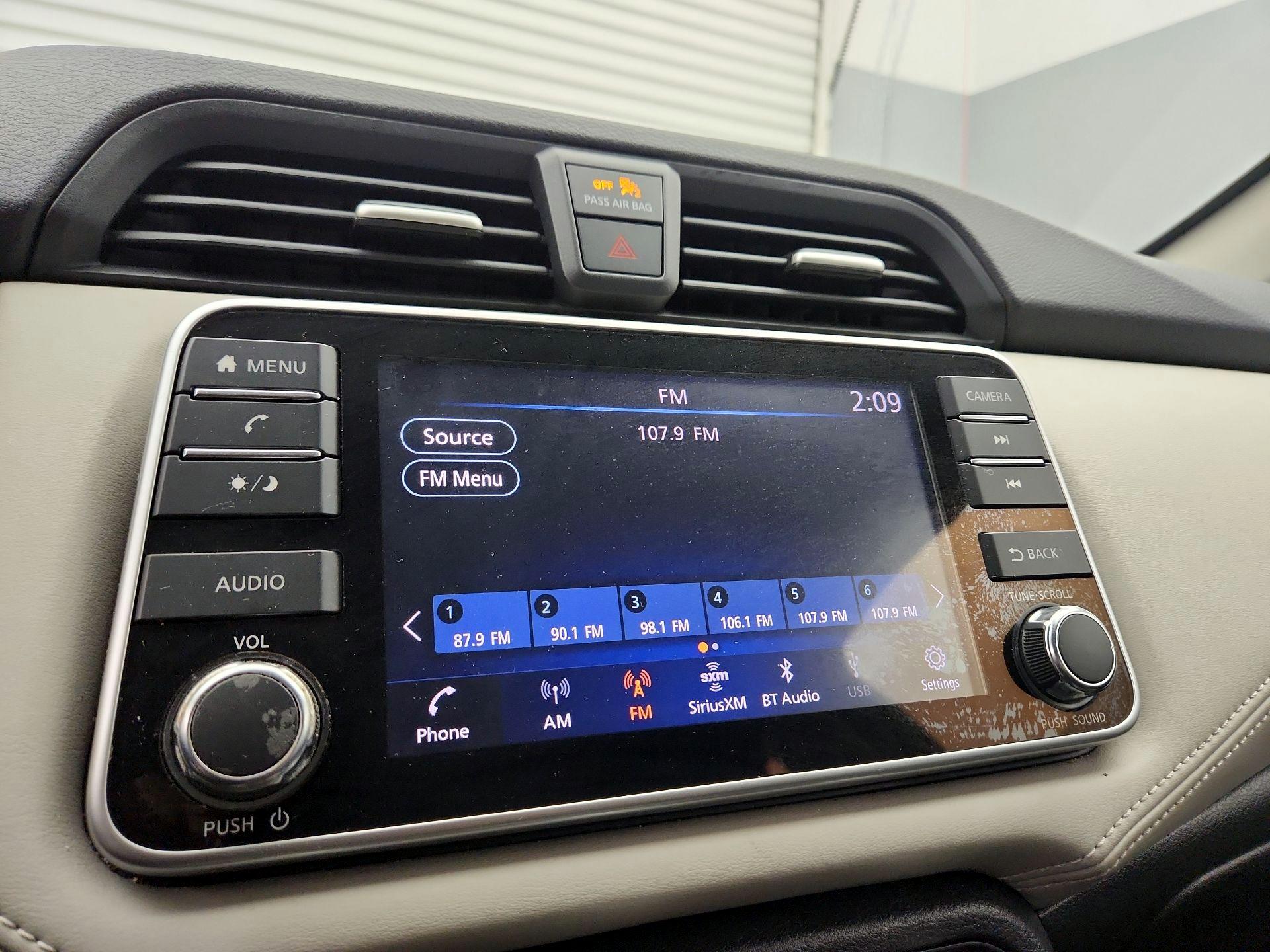 Thumbnail: 2020 Nissan Versa - 15