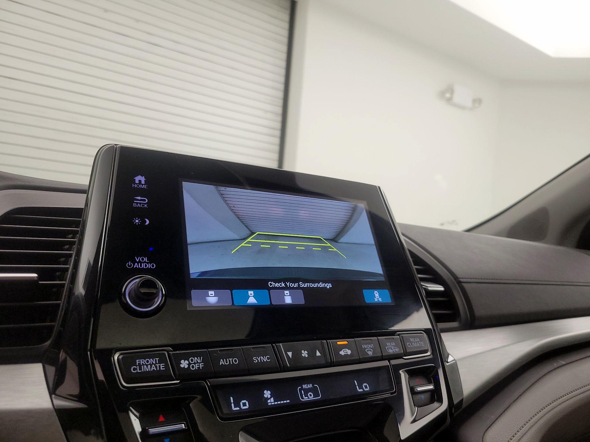 Thumbnail: 2023 Honda Odyssey - 14
