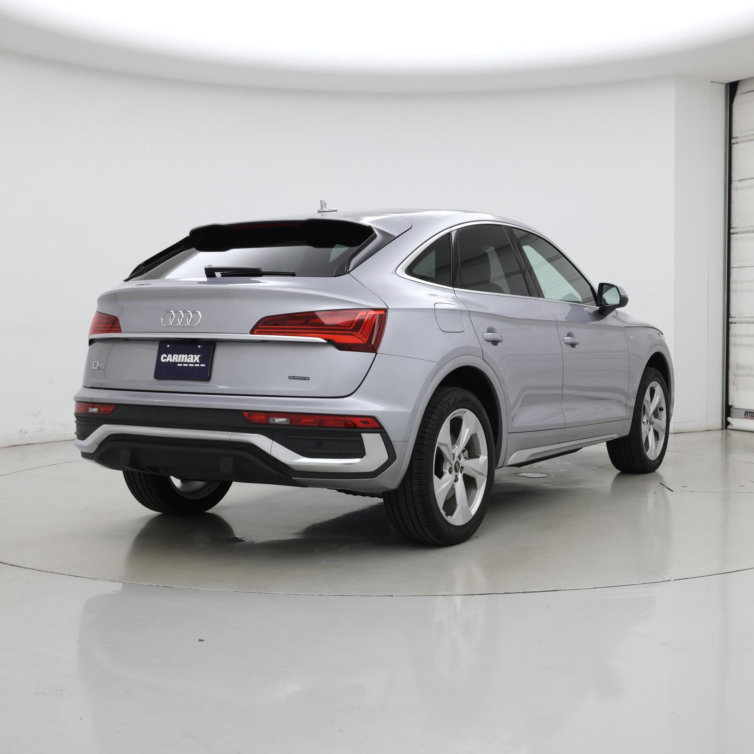 Thumbnail: 2025 Audi Q5 - 8