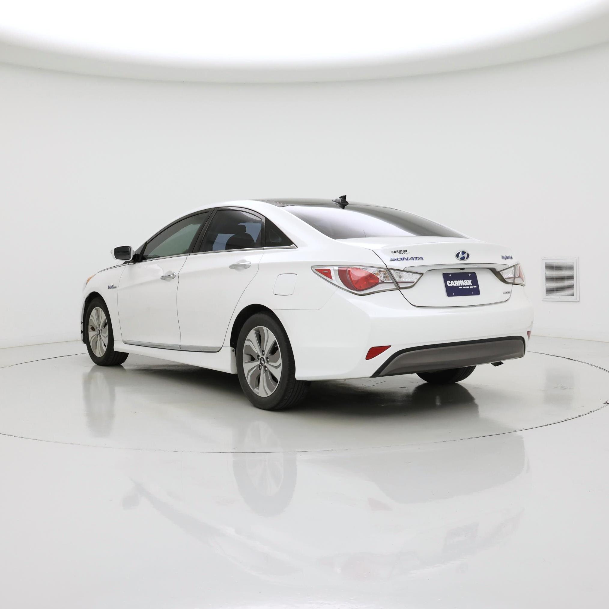 Thumbnail: 2015 Hyundai Sonata - 2