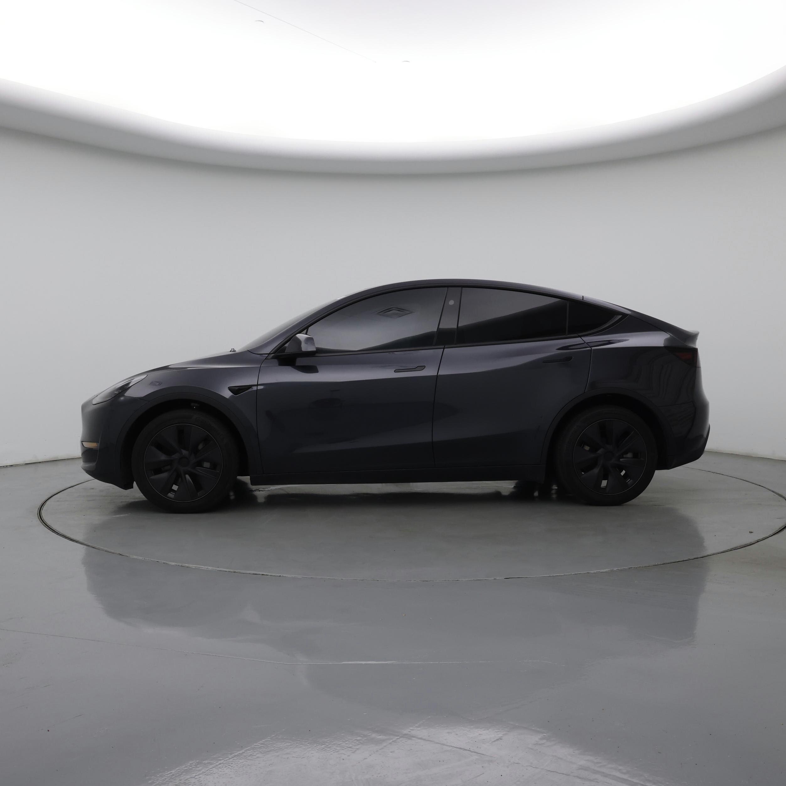 Thumbnail: 2025 Tesla Model Y - 3